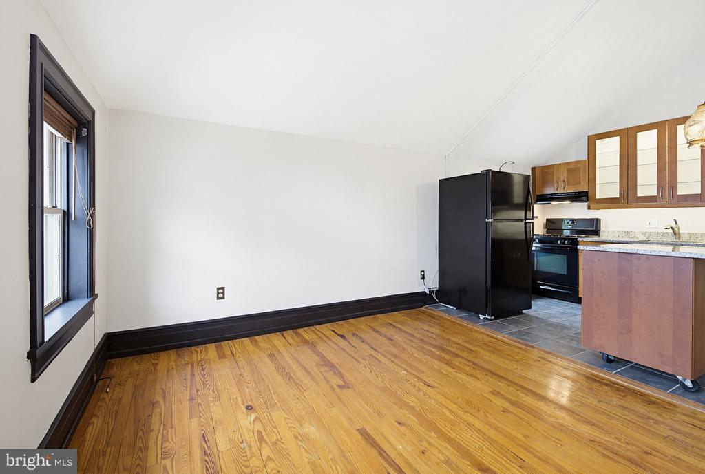 432 W MARION STREET