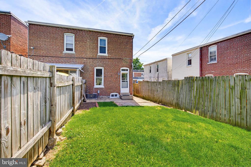 139 CRYSTAL STREET