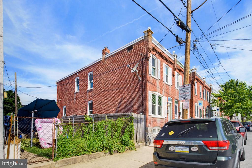 139 CRYSTAL STREET