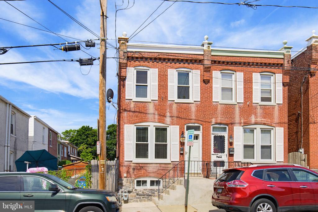 139 CRYSTAL STREET