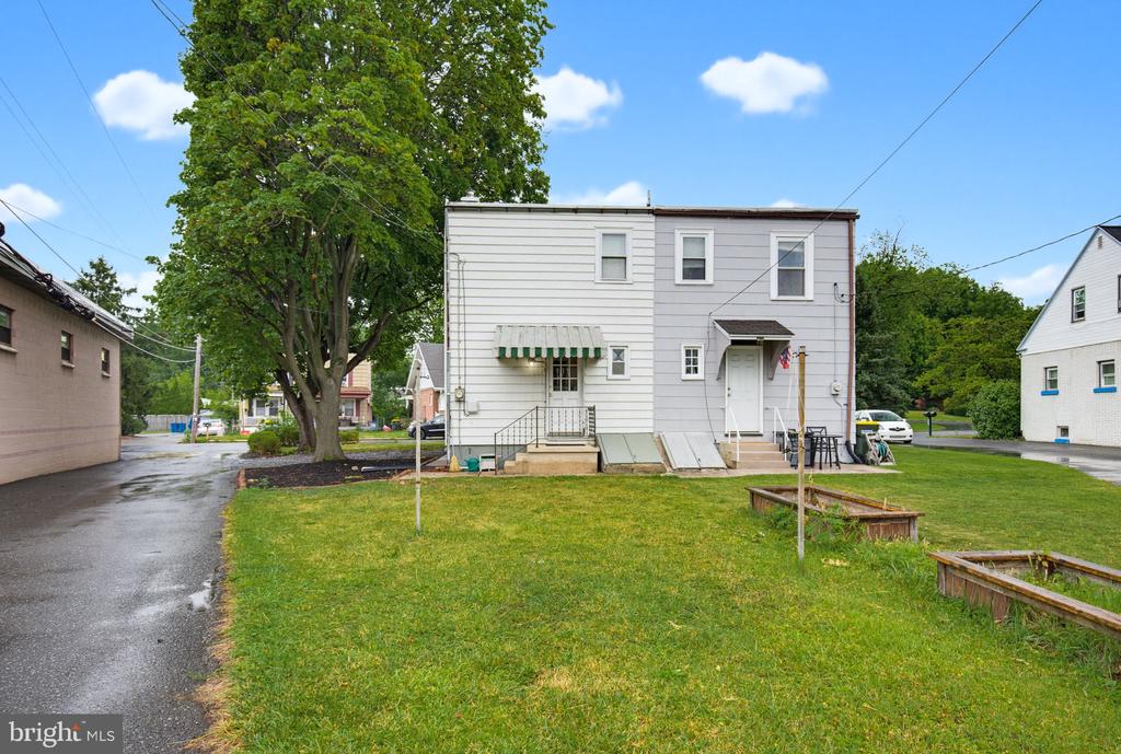 1394 ORCHARD STREET