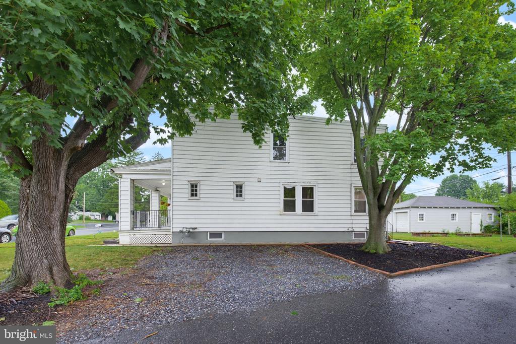 1394 ORCHARD STREET