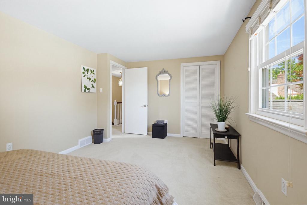 1349 COUNTRY CLUB DRIVE