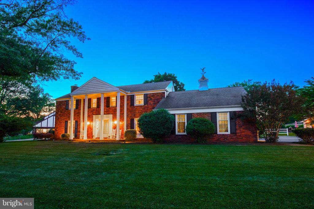 1349 COUNTRY CLUB DRIVE