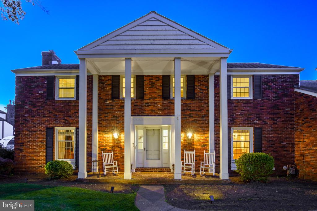1349 COUNTRY CLUB DRIVE