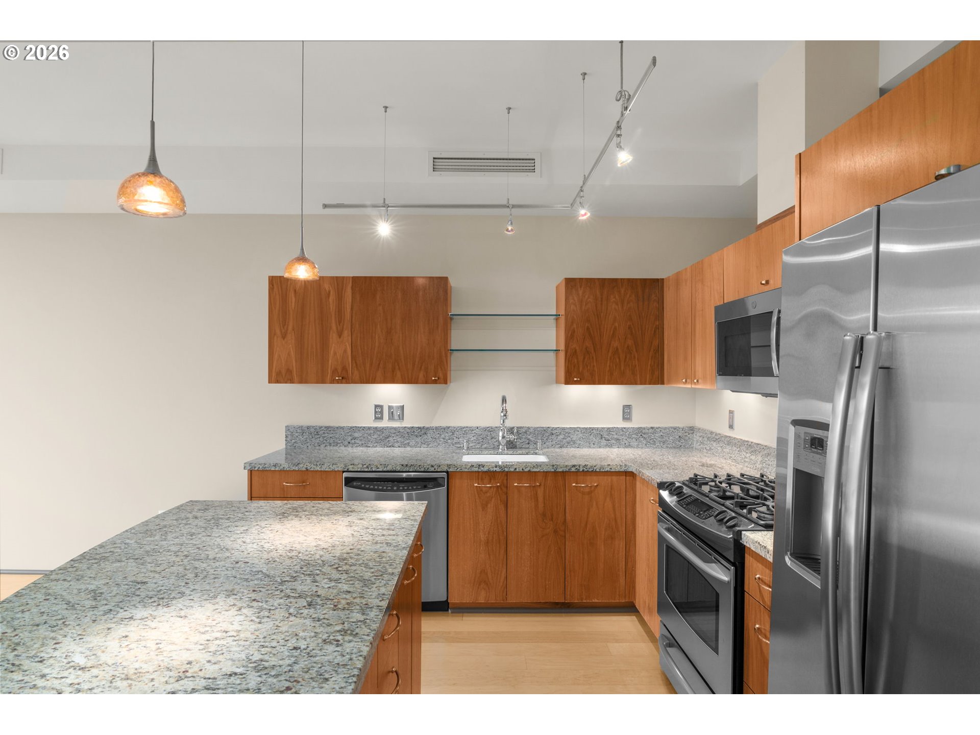 1221 SW 10TH AVE 702