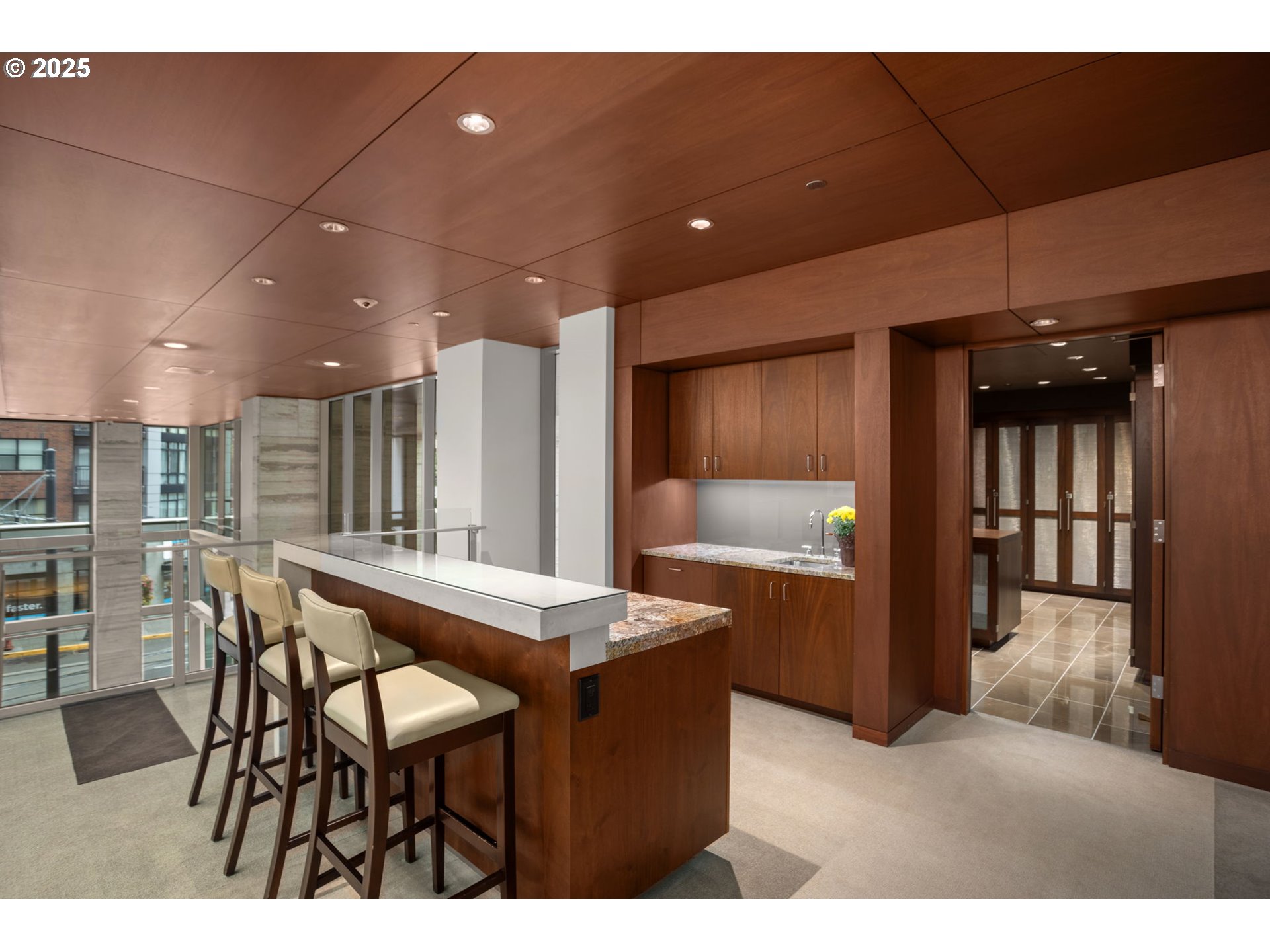 1001 NW LOVEJOY ST 609