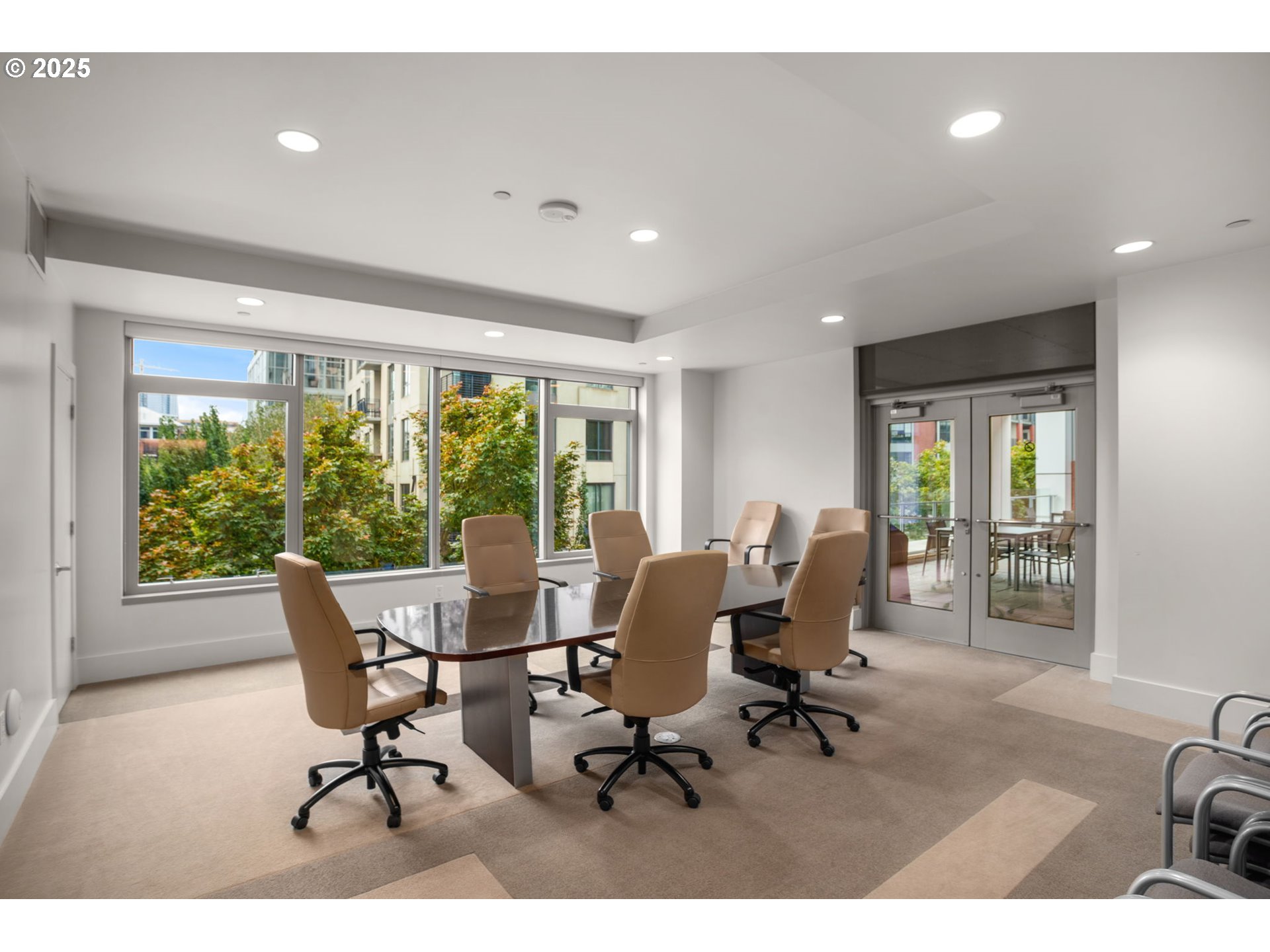 1001 NW LOVEJOY ST 609