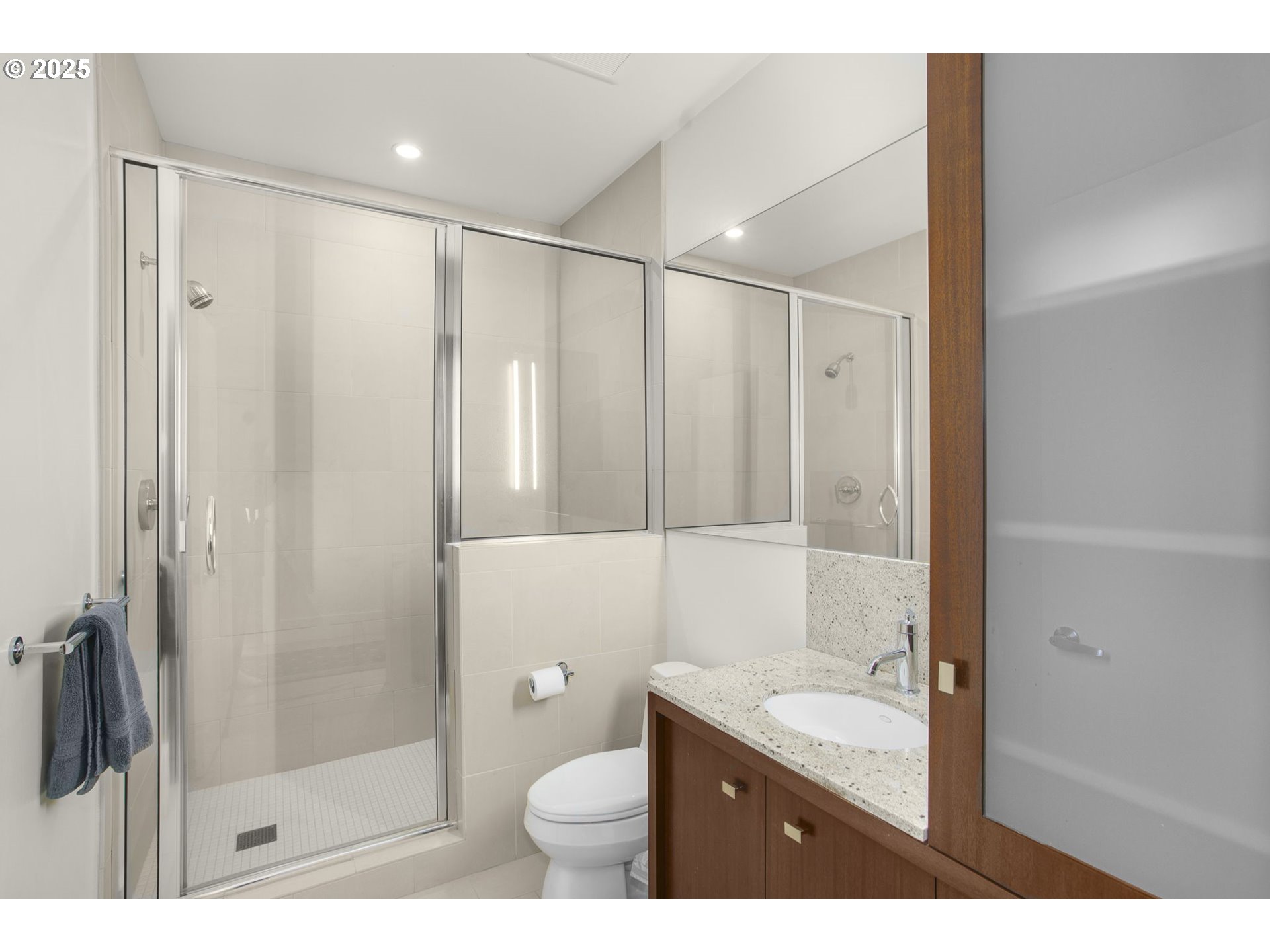 1001 NW LOVEJOY ST 609