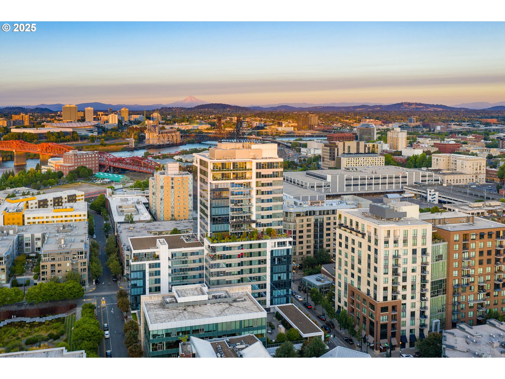 1001 NW LOVEJOY ST 609