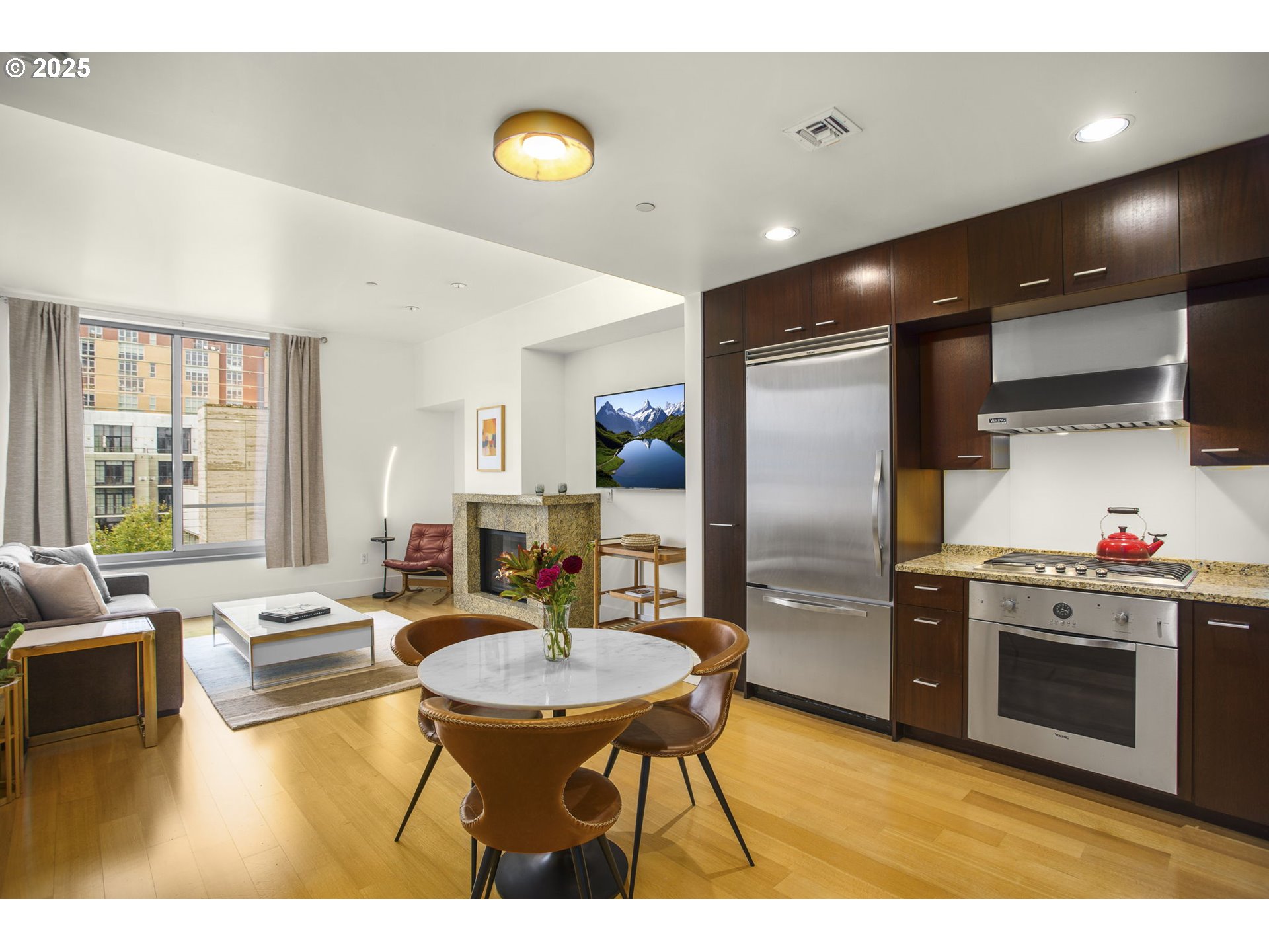 1001 NW LOVEJOY ST 609