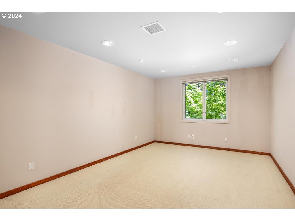 2020 SW MARKET STREET DR 101