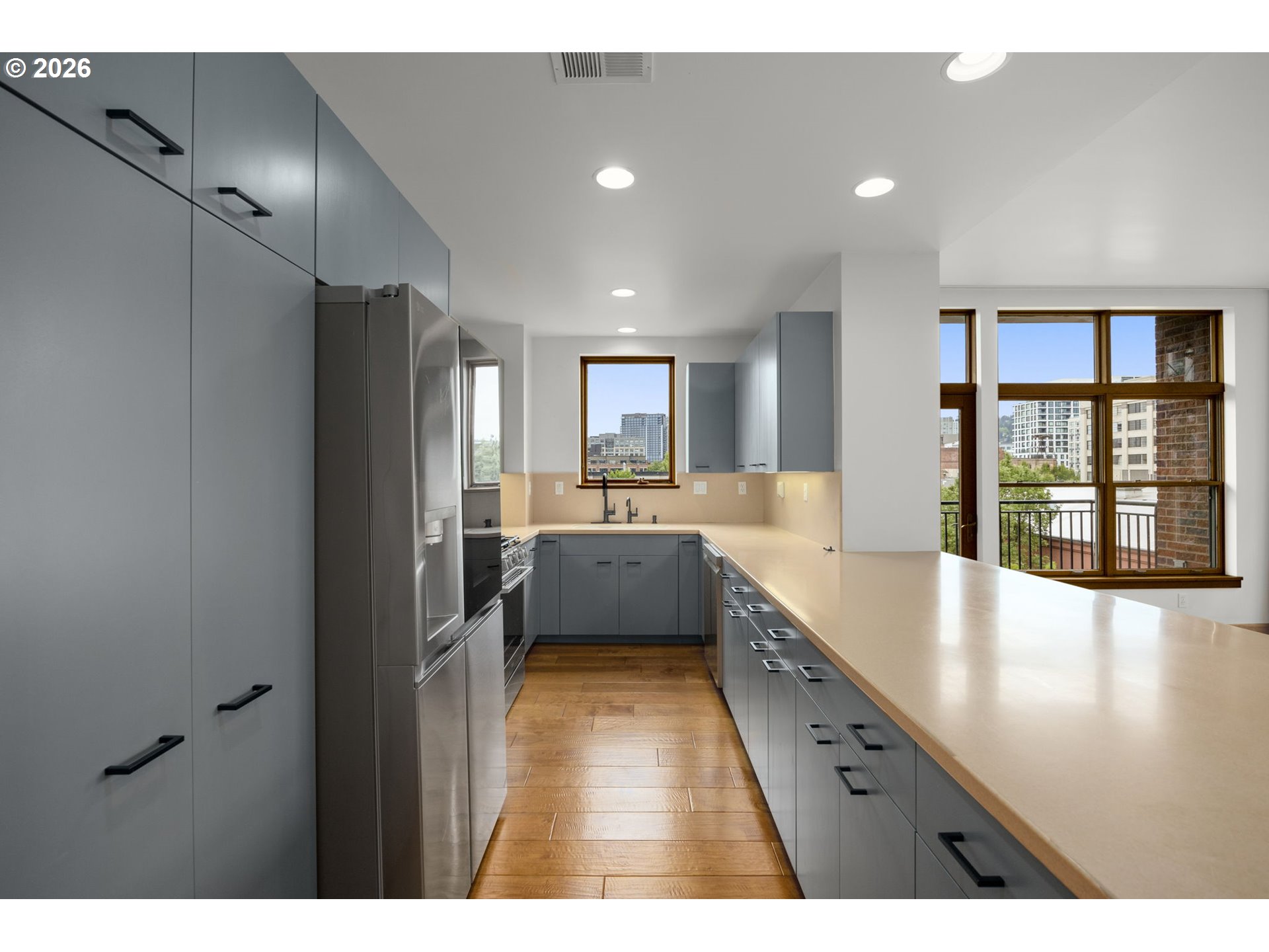 820 NW 12TH AVE 518