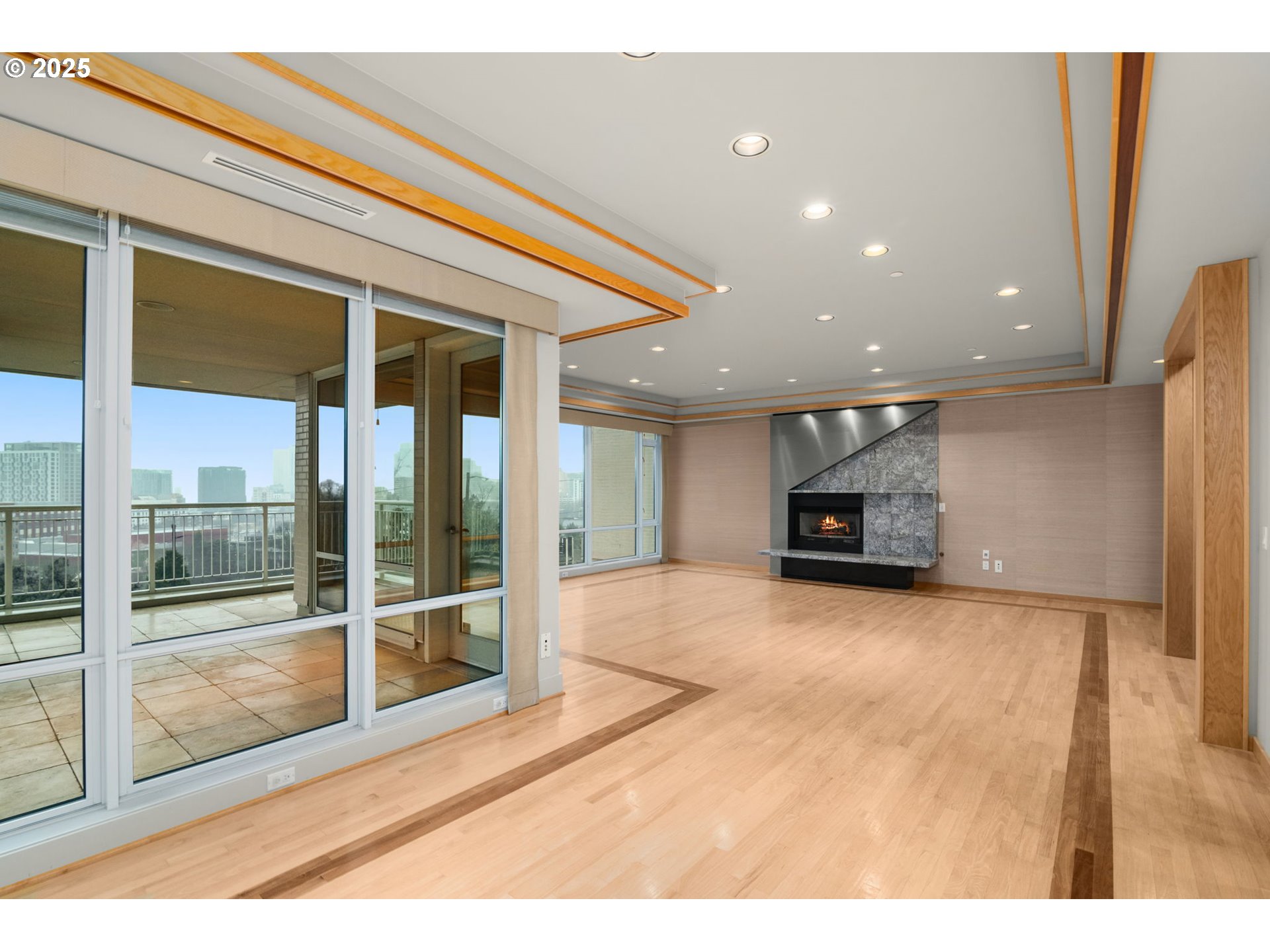 2020 SW MARKET STREET DR 102