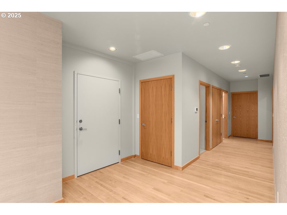 2020 SW MARKET STREET DR 102