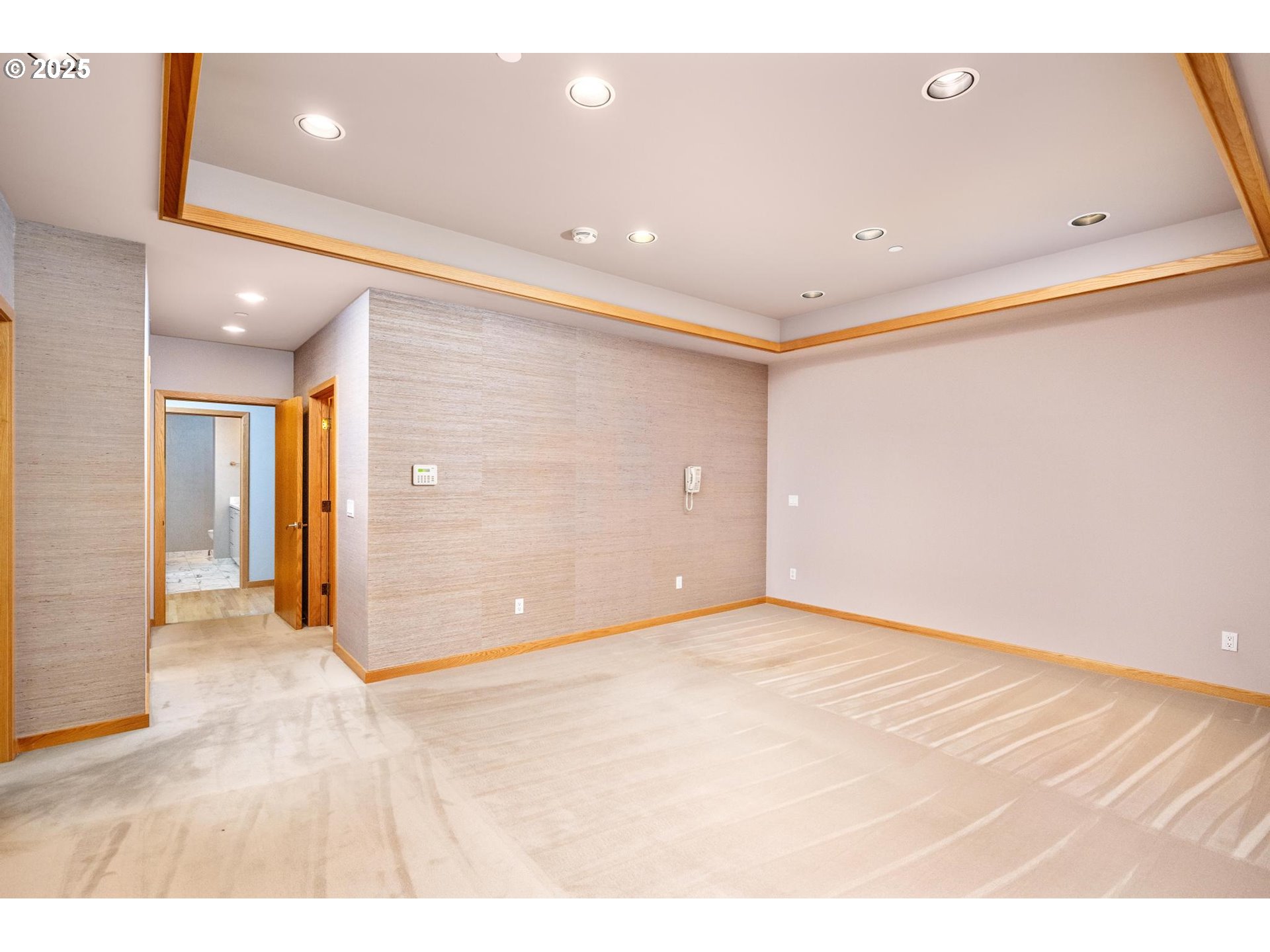 2020 SW MARKET STREET DR 102