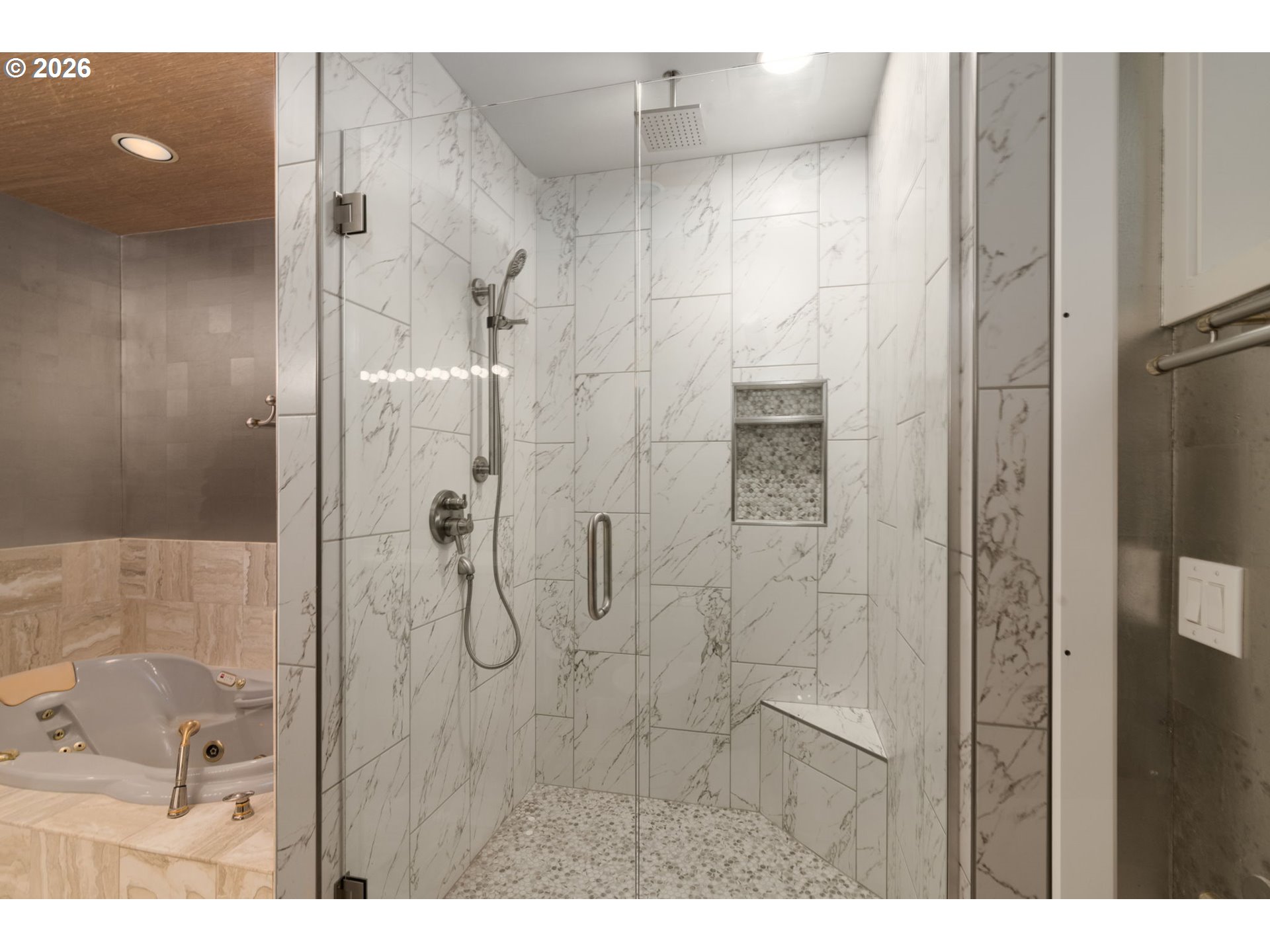 2020 SW MARKET STREET DR 102