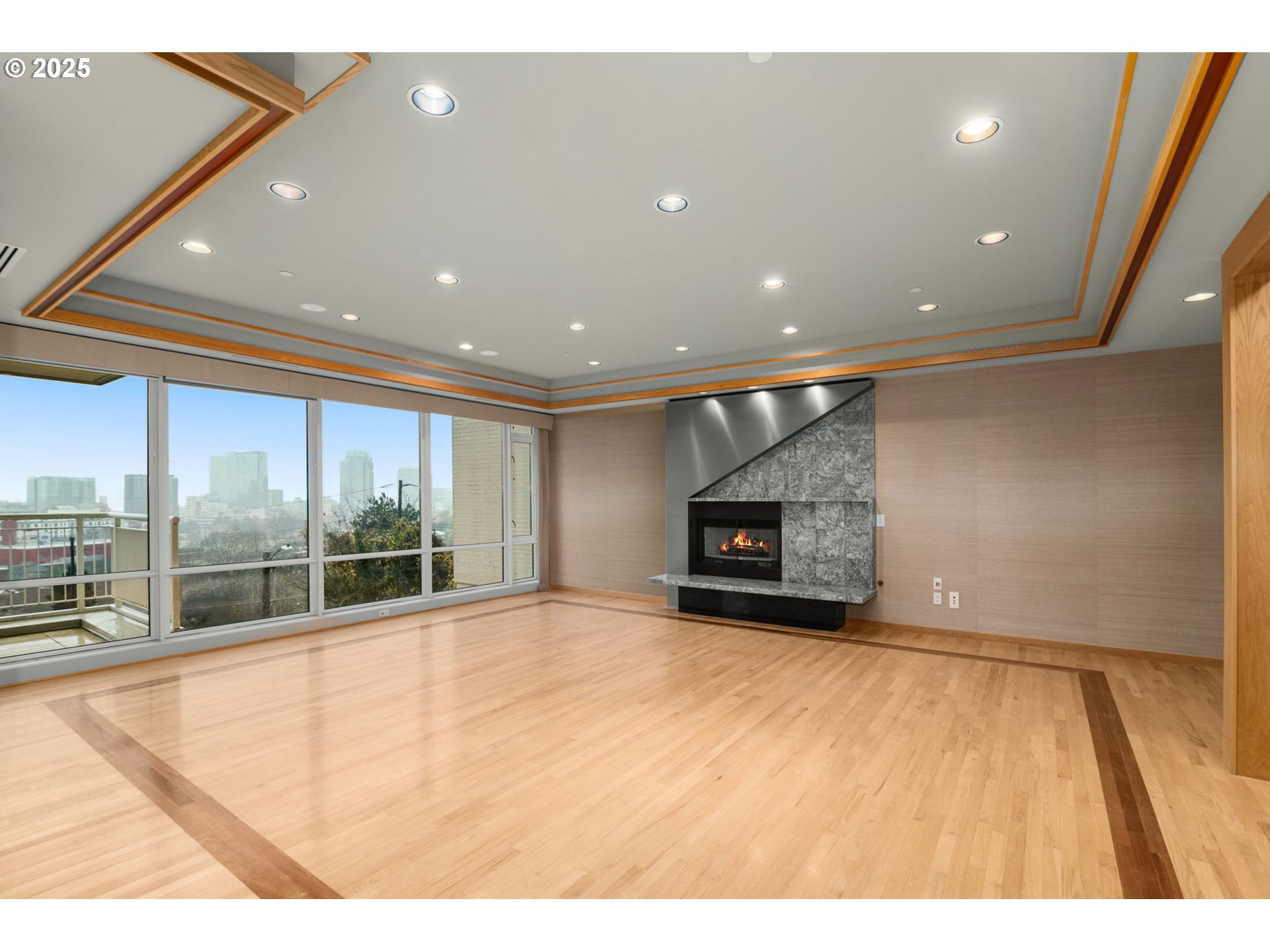 2020 SW MARKET STREET DR 102