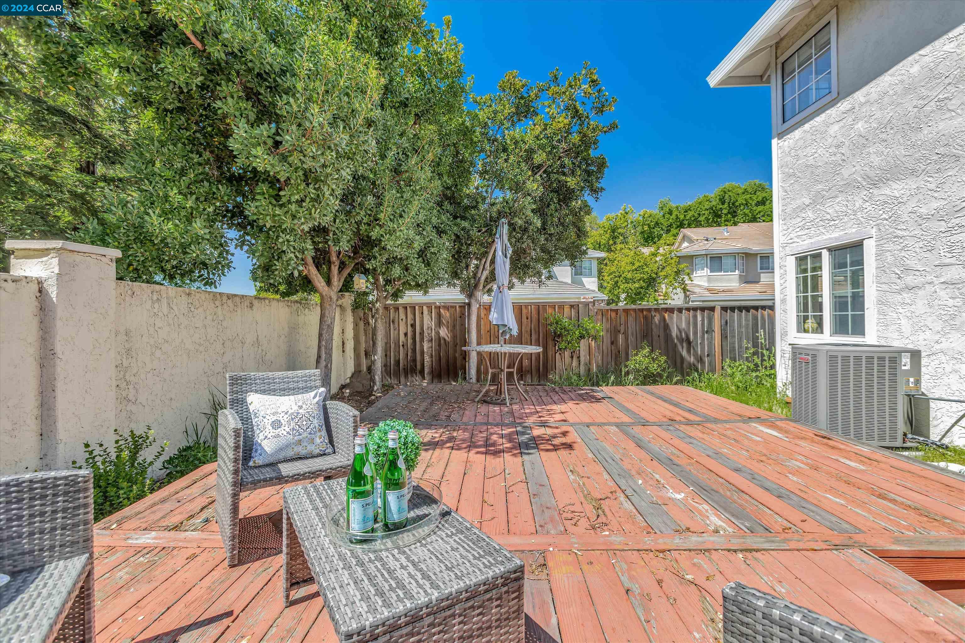 5224 Pebble Glen Dr