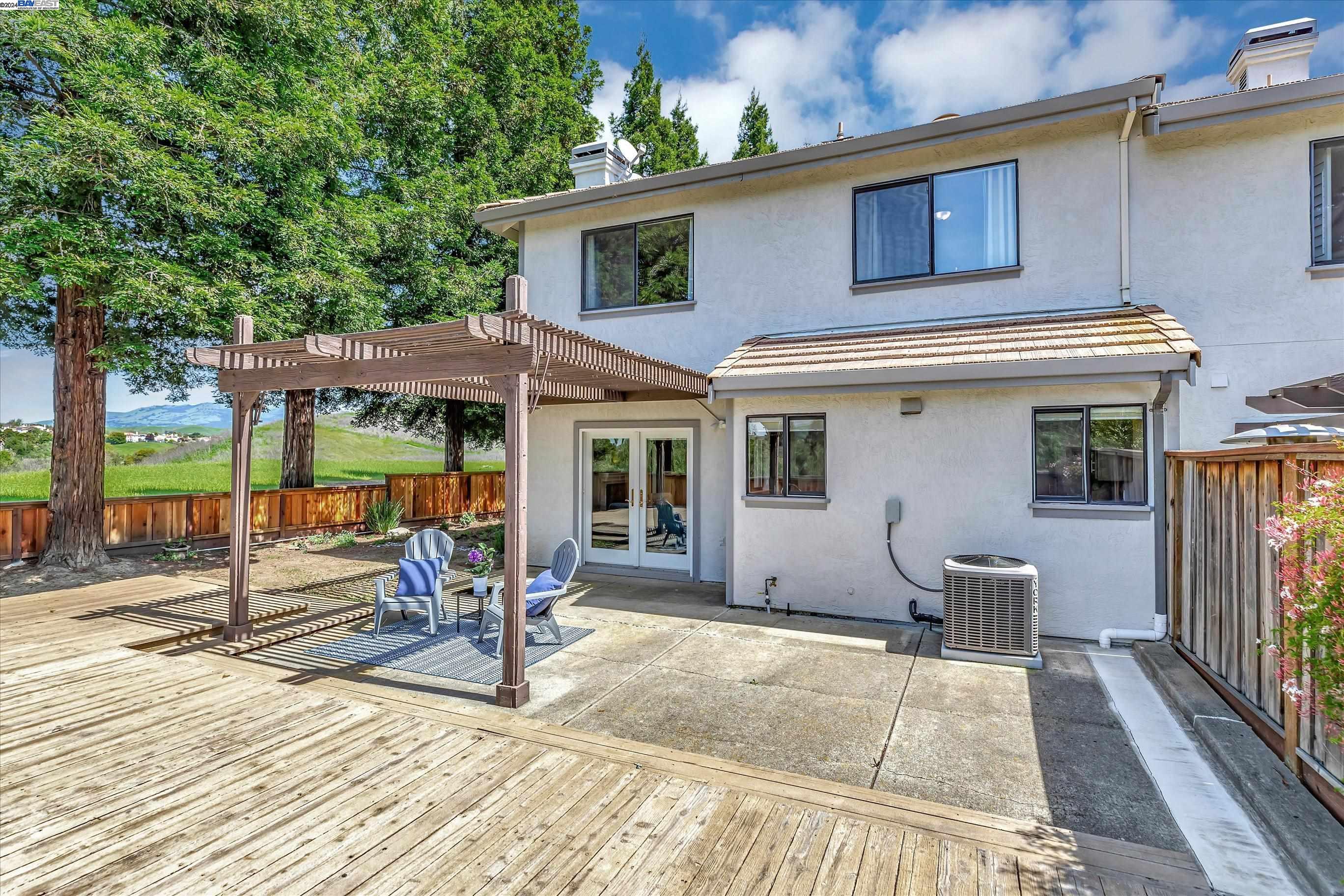 49 Canyon Green Ct