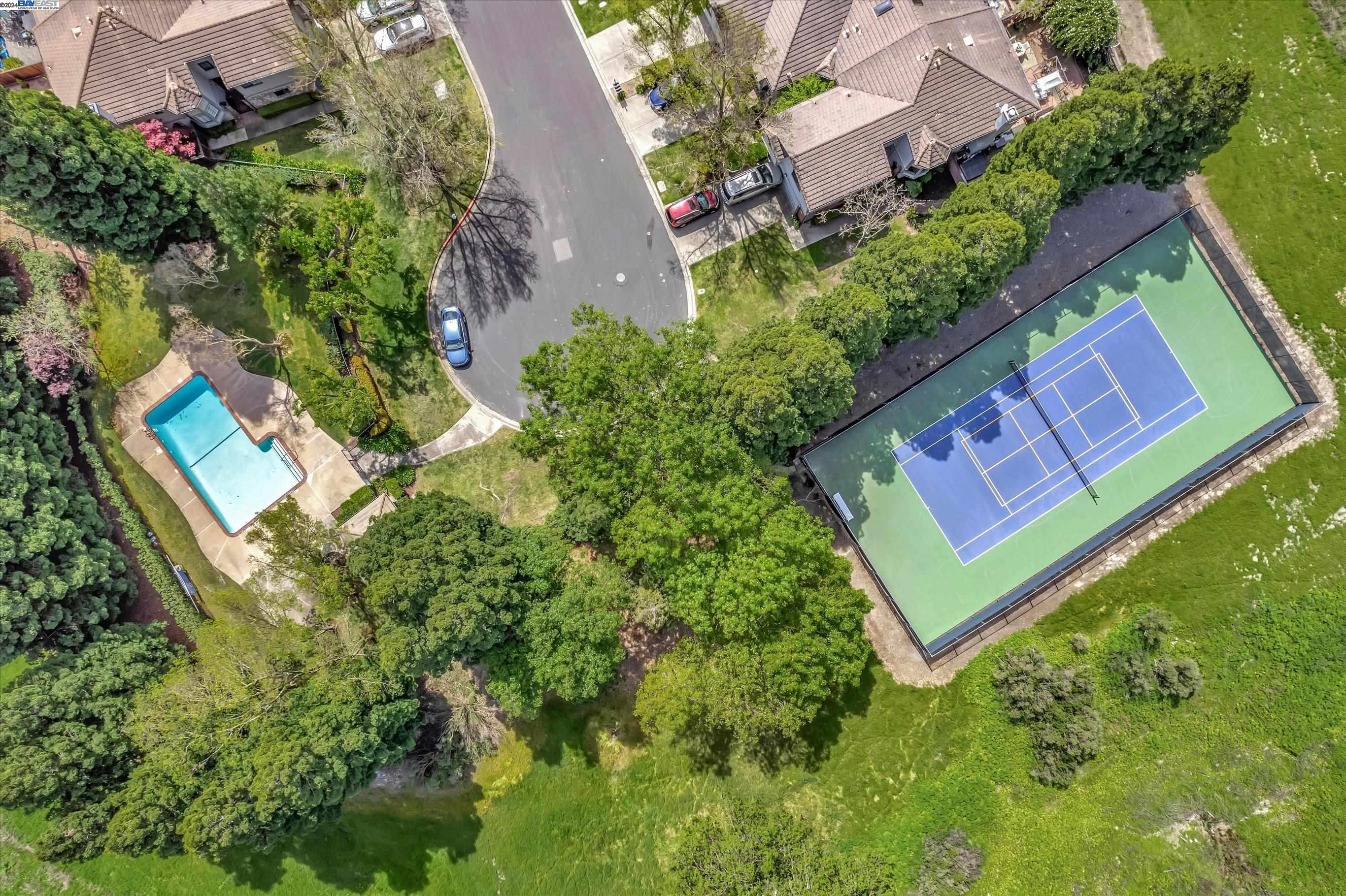 49 Canyon Green Ct