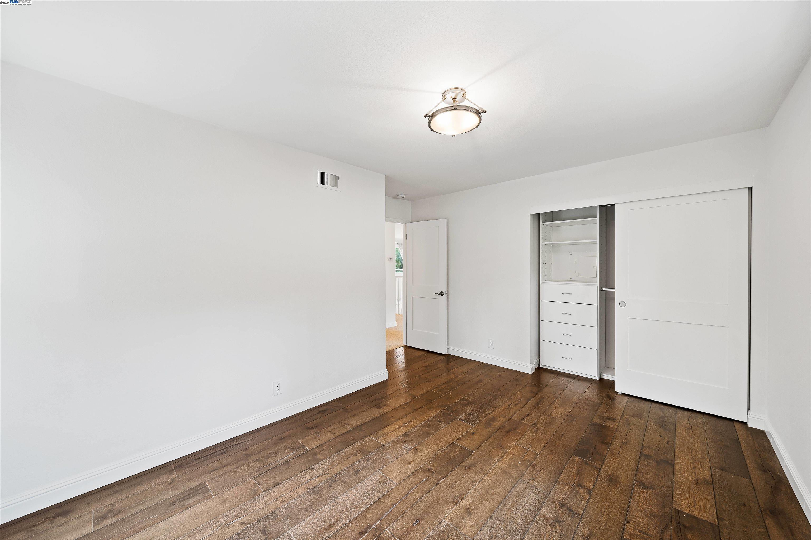 868 Ackerman Dr
