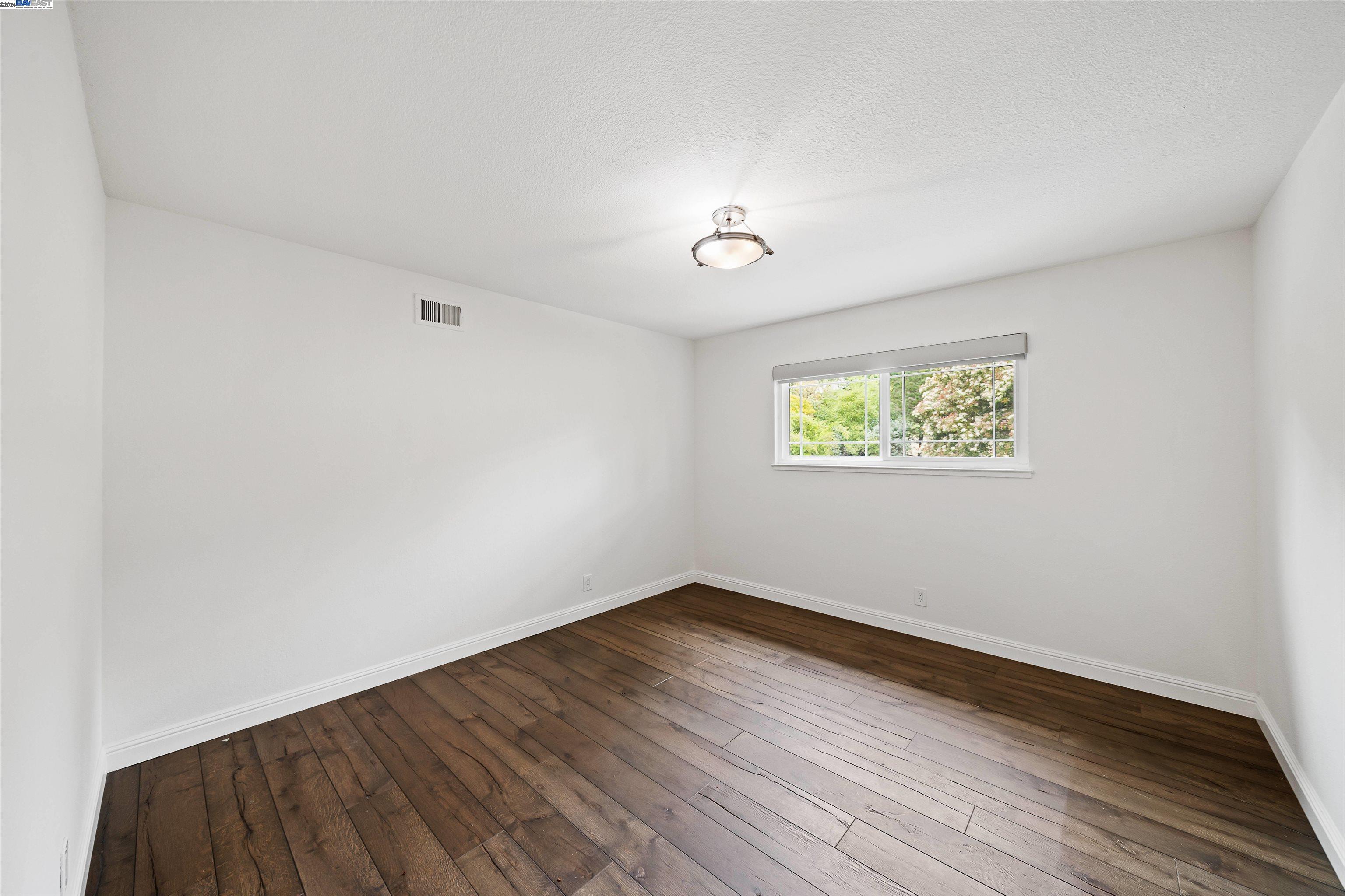 868 Ackerman Dr