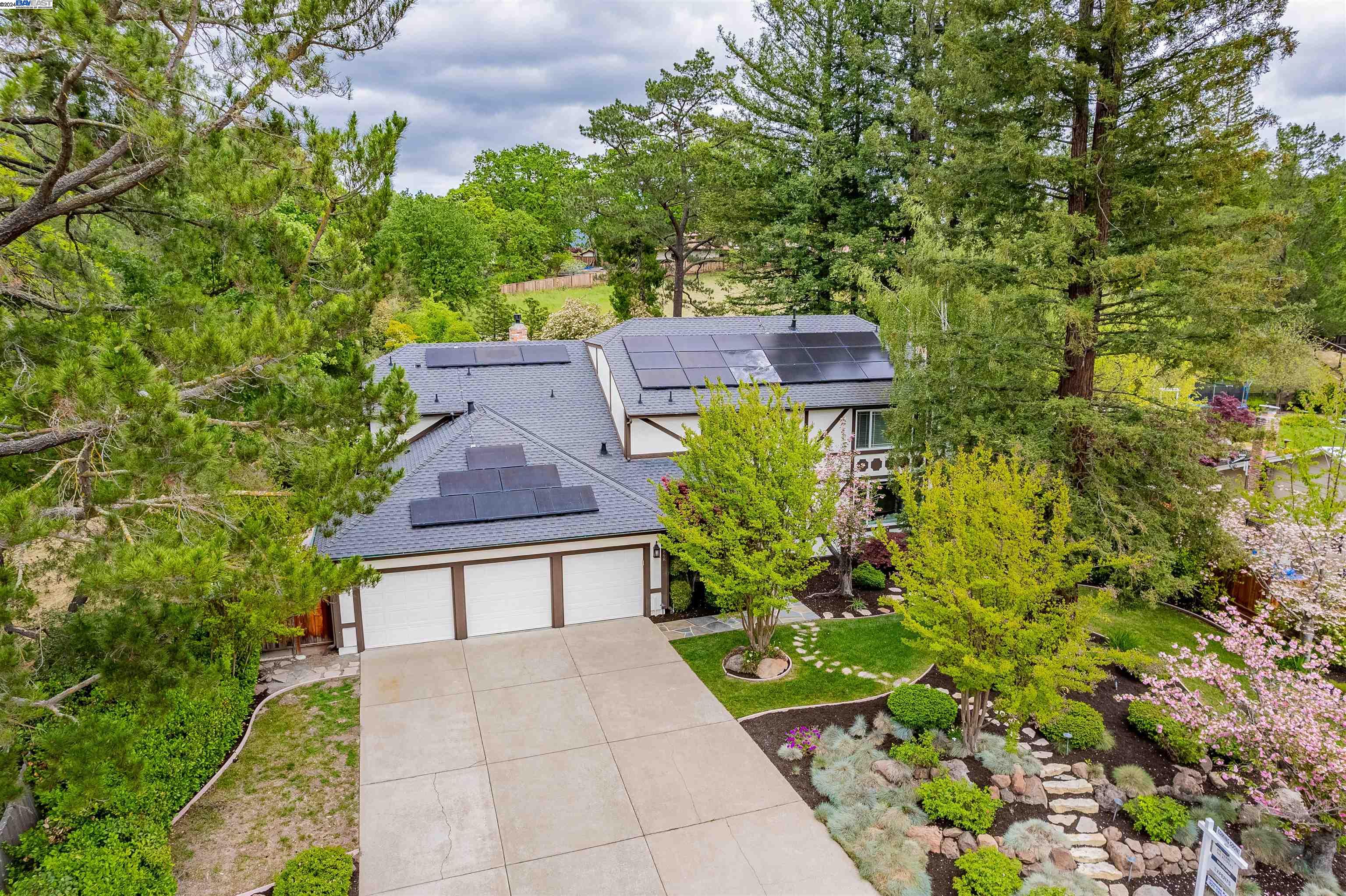 868 Ackerman Dr
