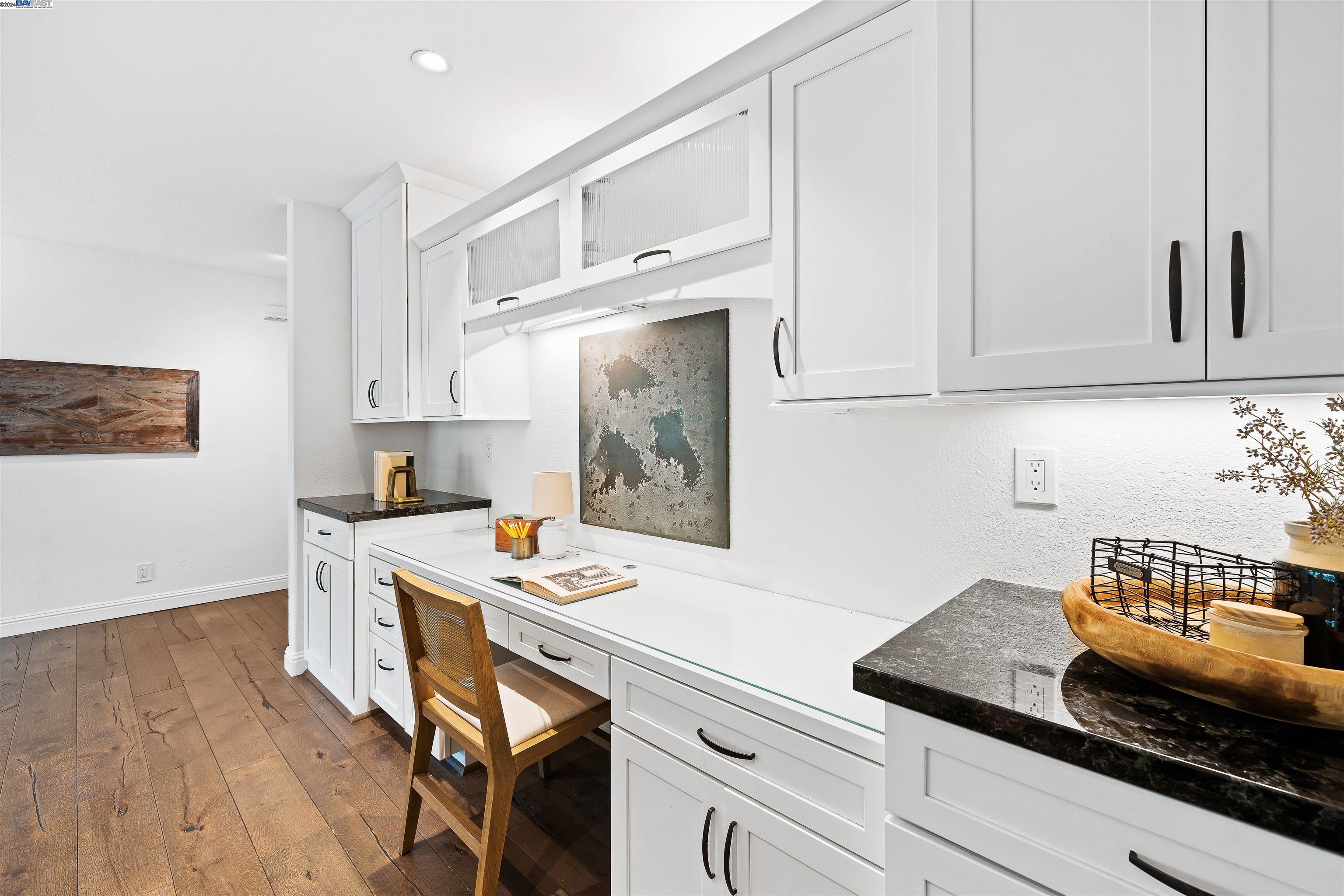 868 Ackerman Dr