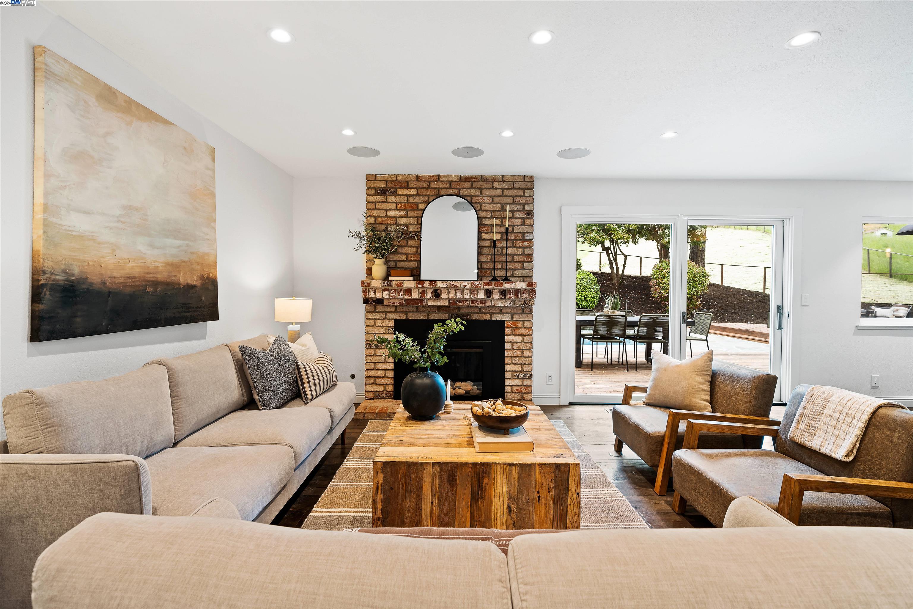 868 Ackerman Dr