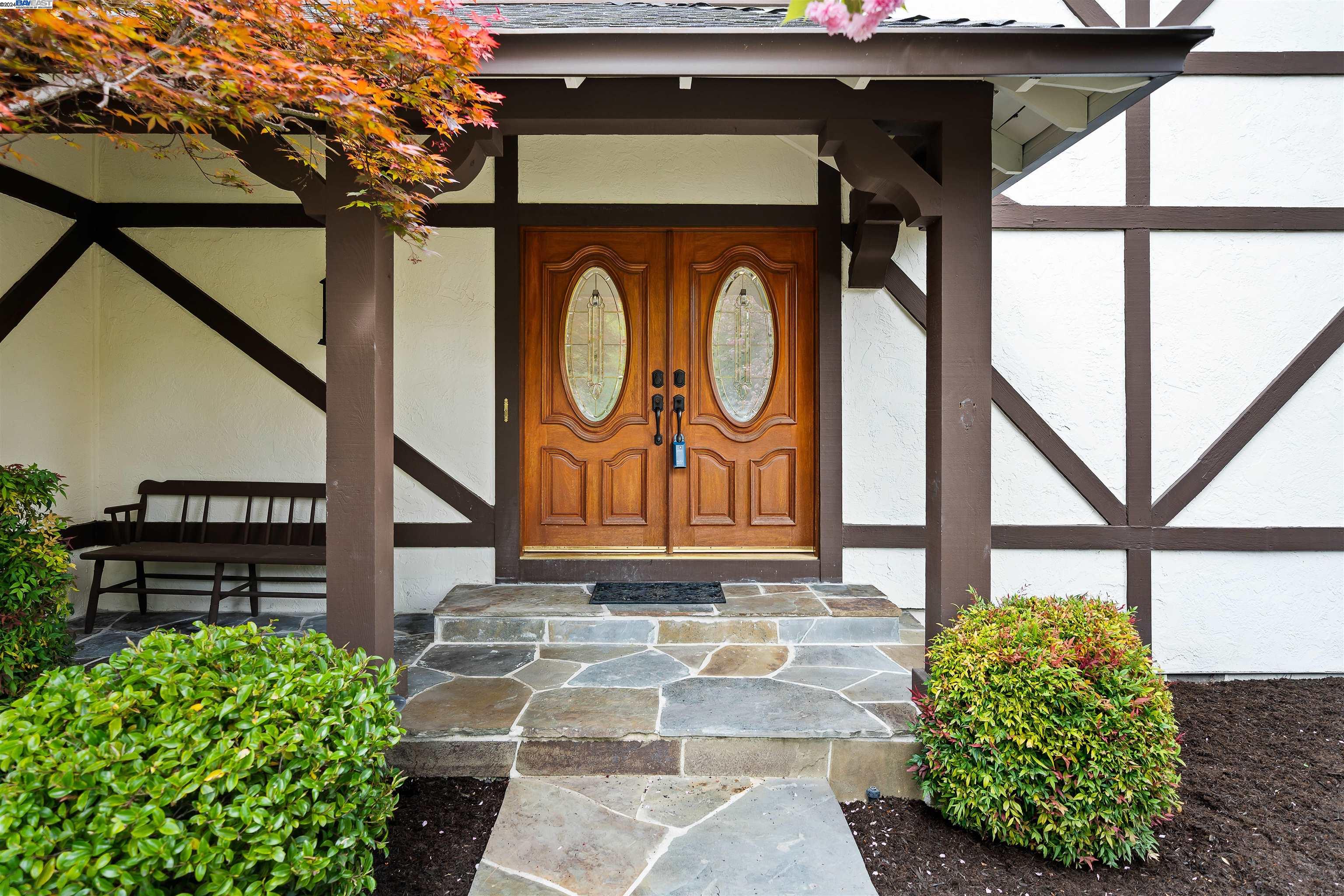 868 Ackerman Dr