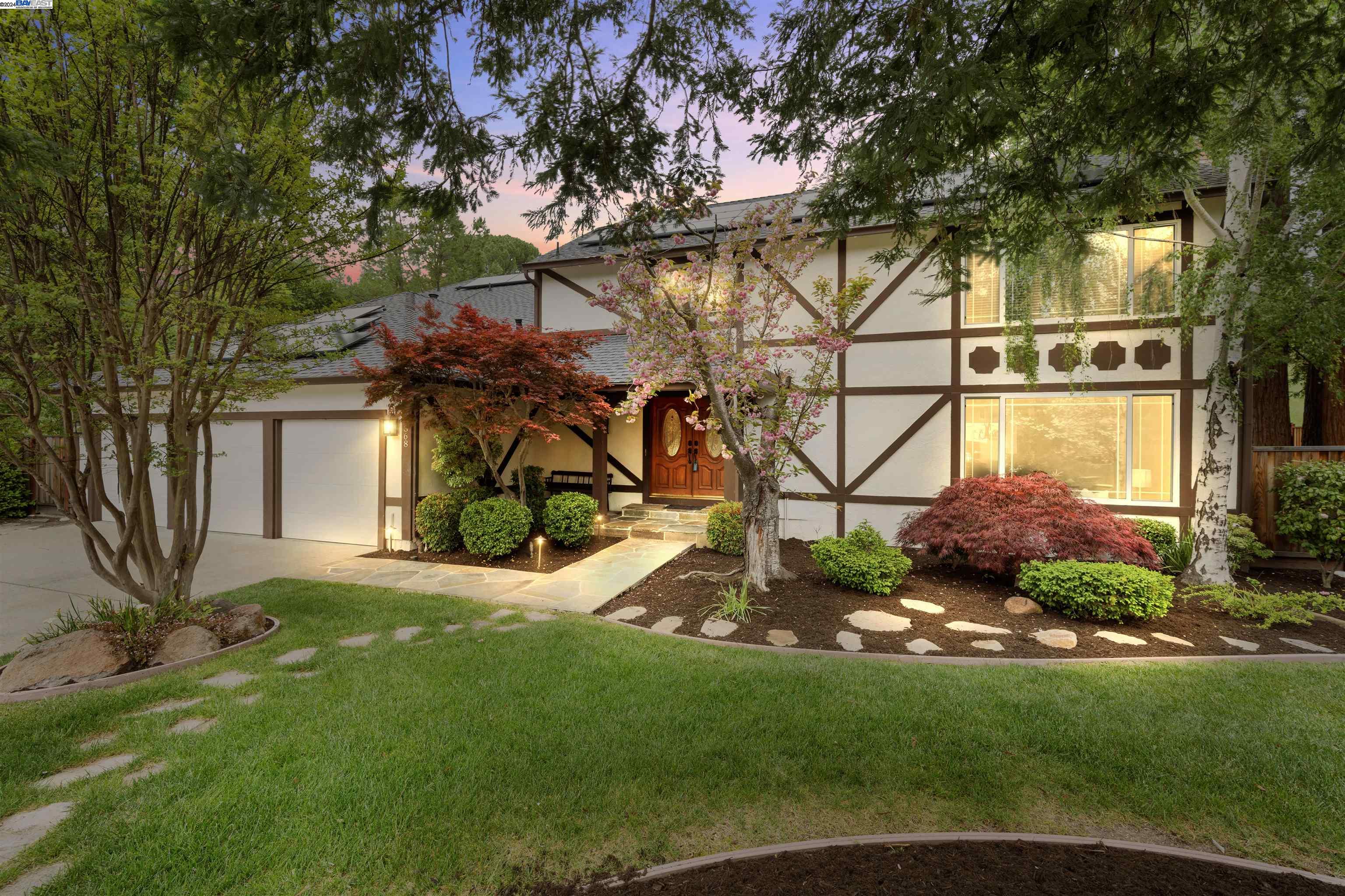 868 Ackerman Dr