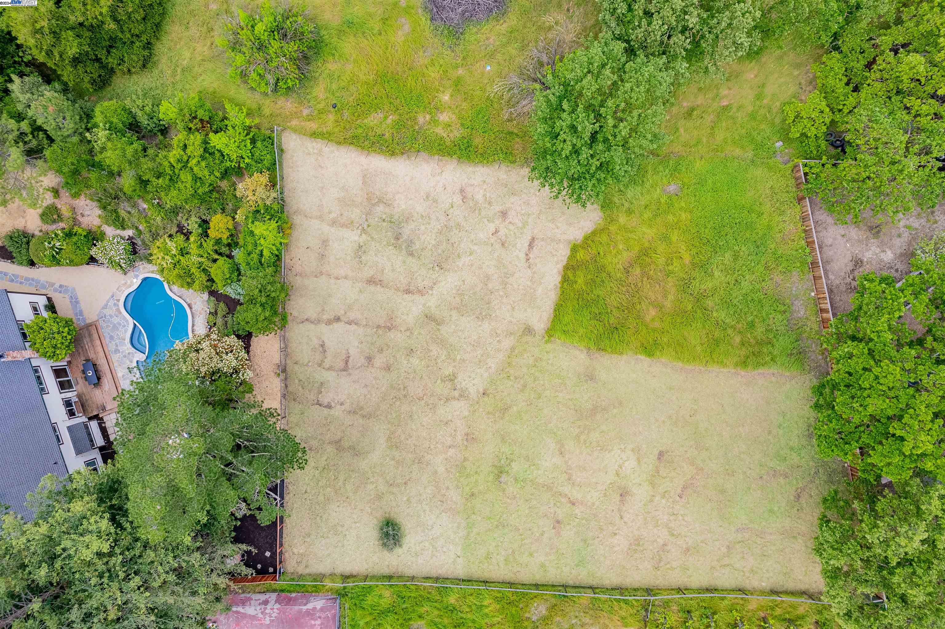 868 Ackerman Dr