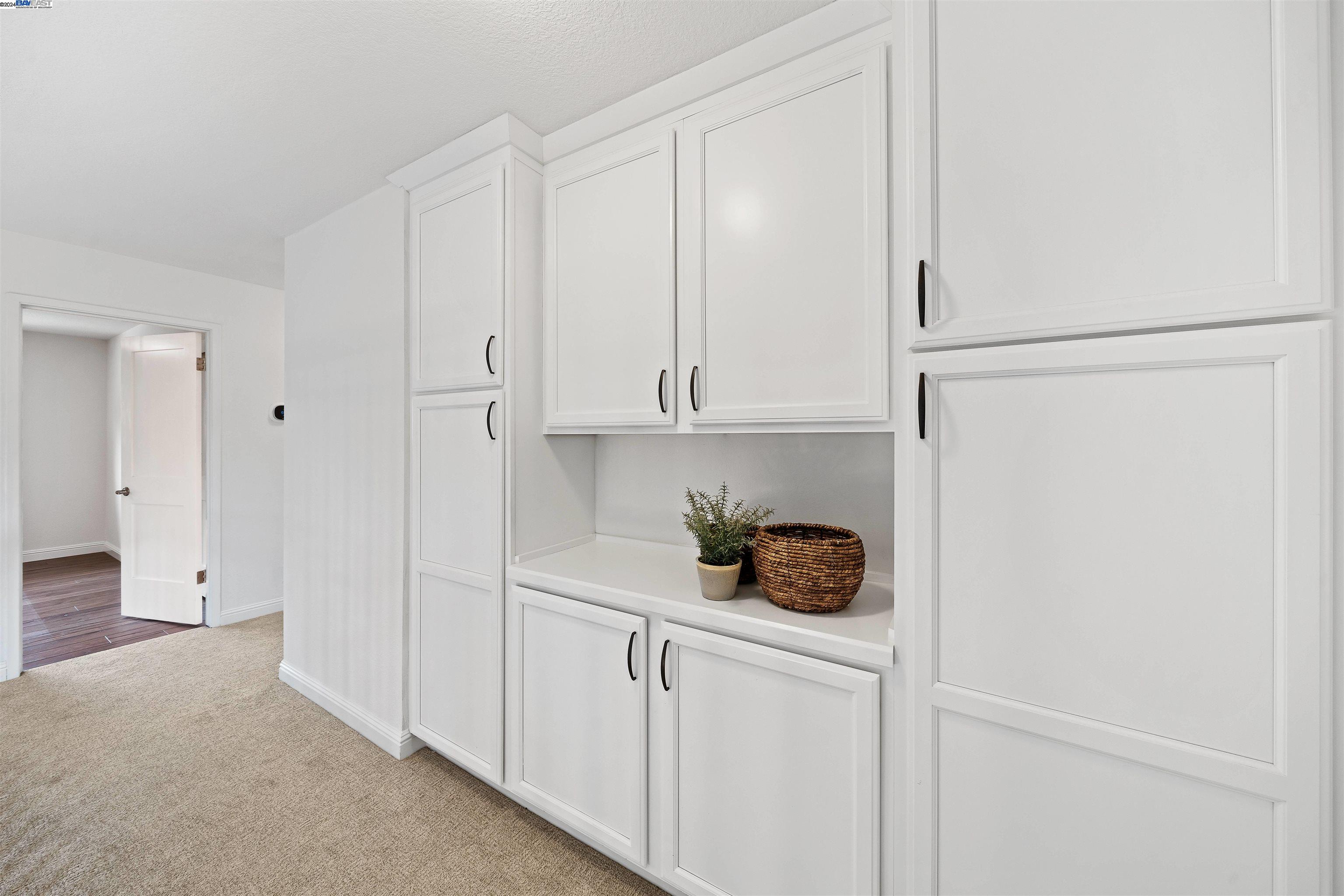 868 Ackerman Dr