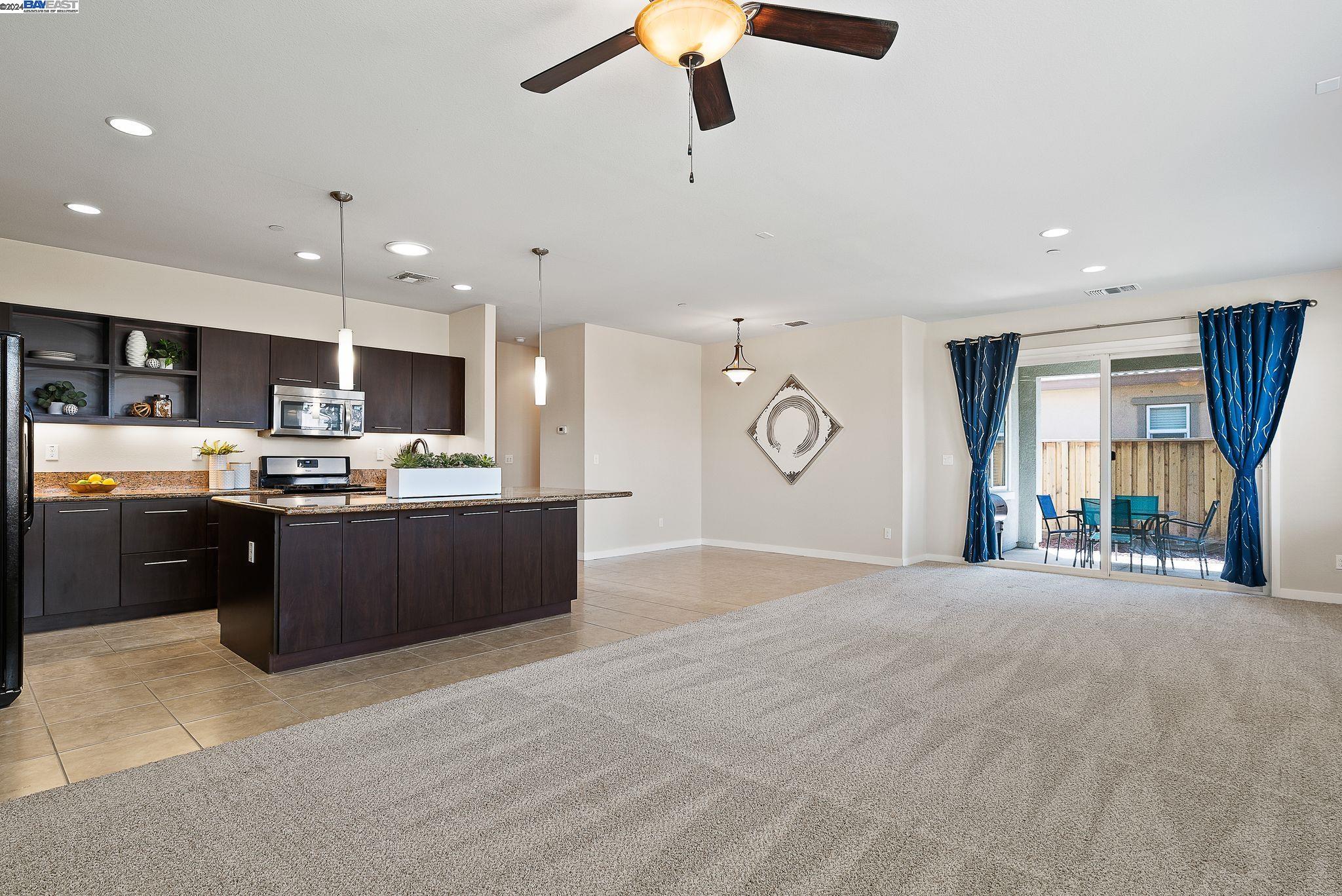 100 Clear Lake Ct