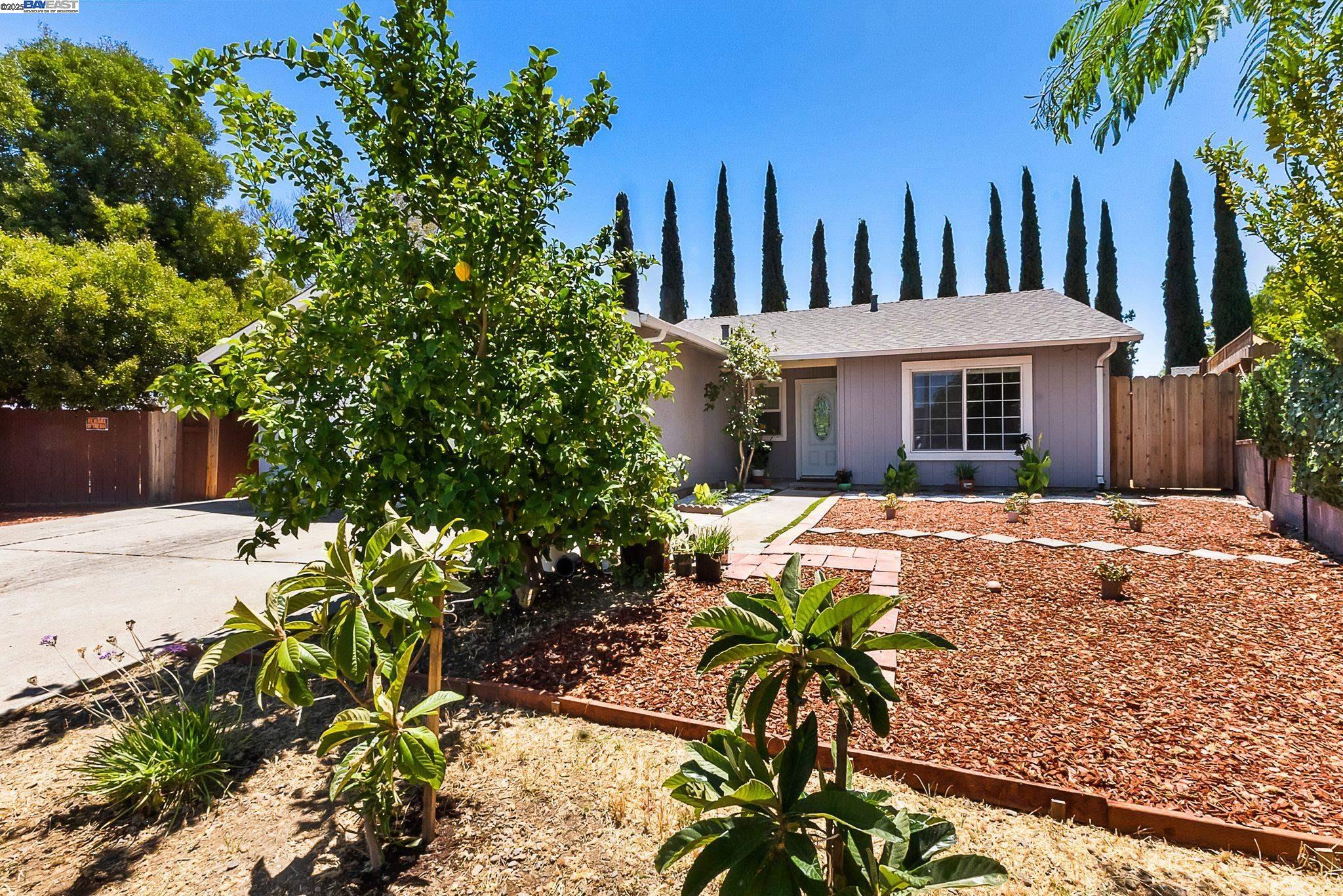3481 Michael Pl