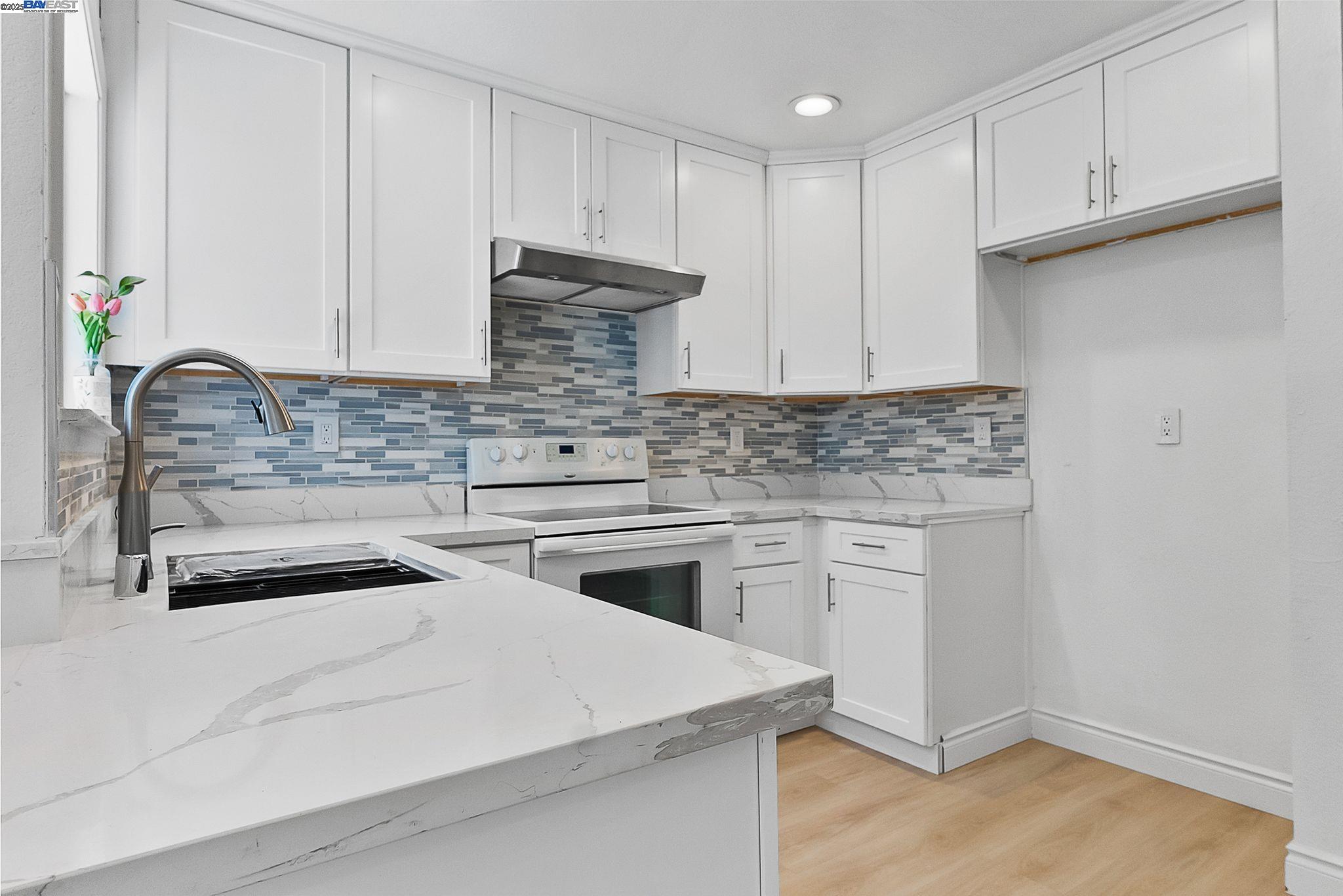 3481 Michael Pl