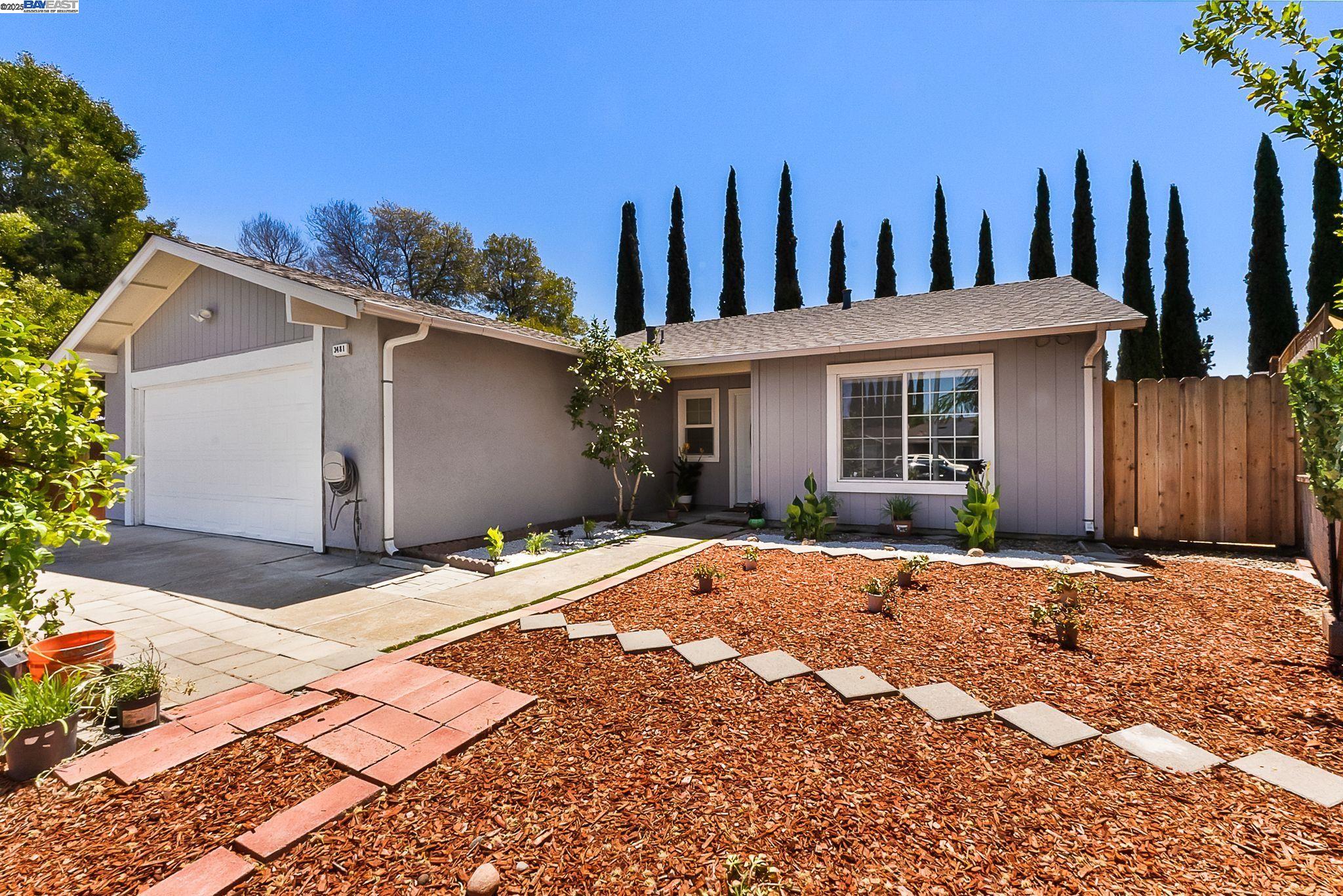 3481 Michael Pl