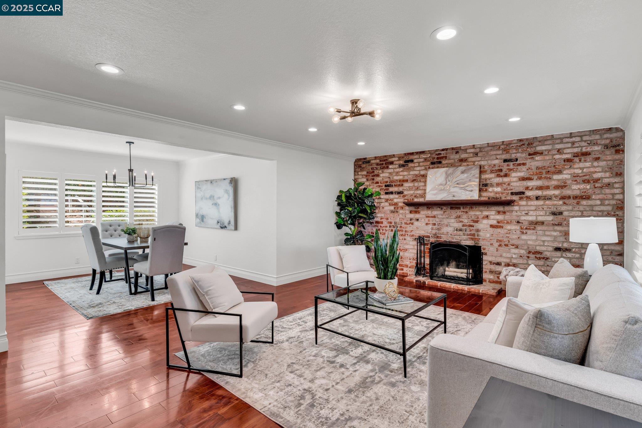 11373 Rampart Dr