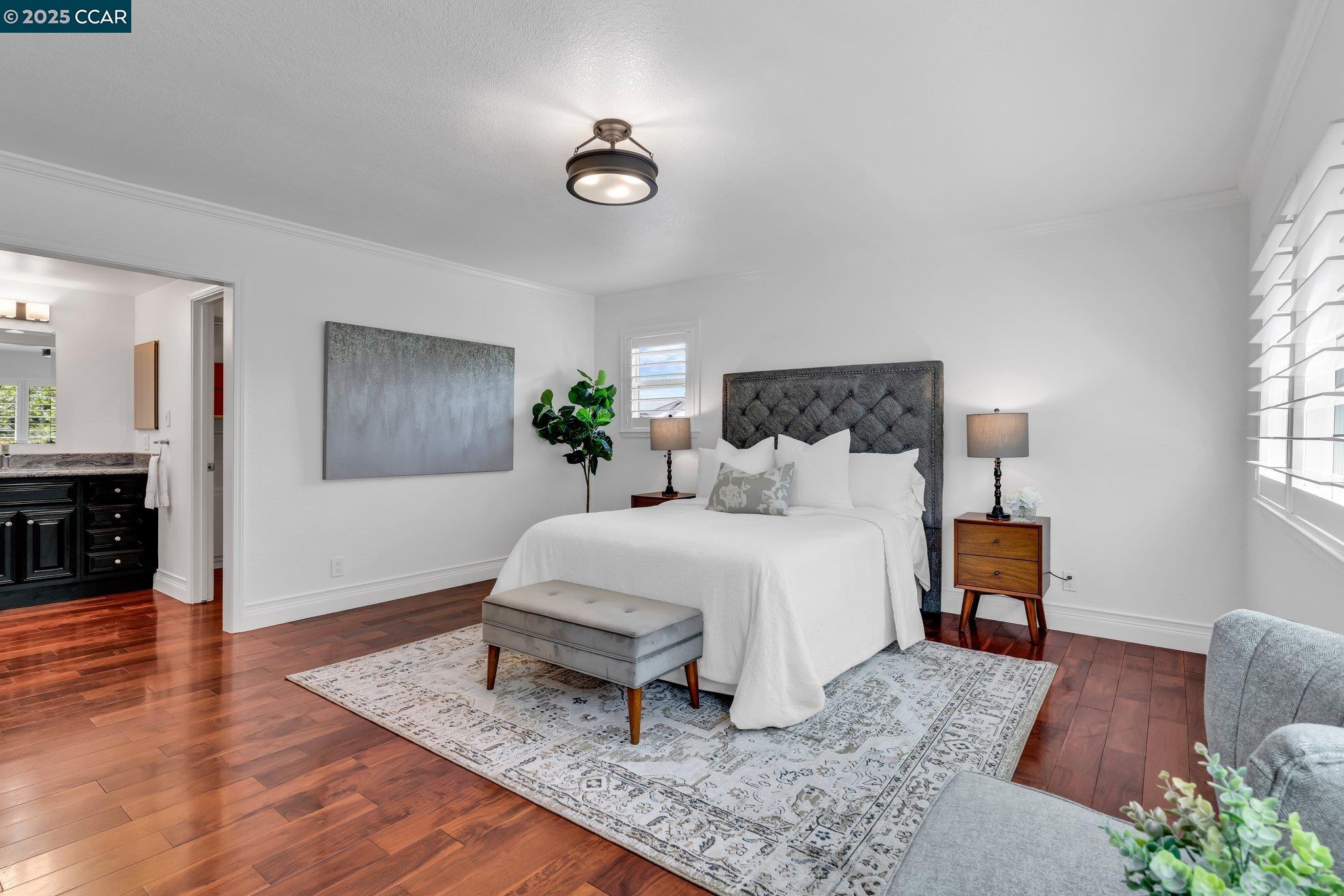 11373 Rampart Dr