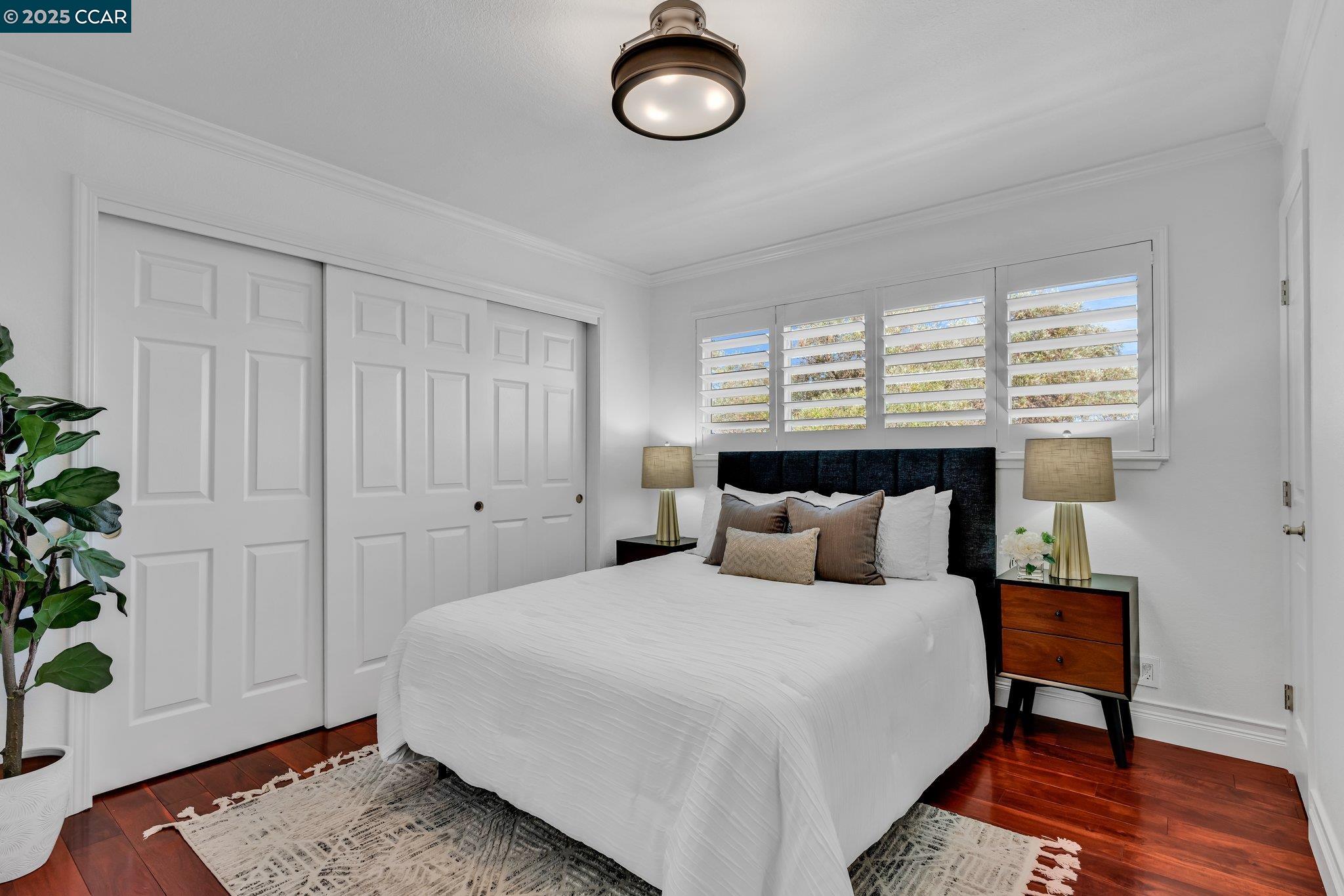 11373 Rampart Dr