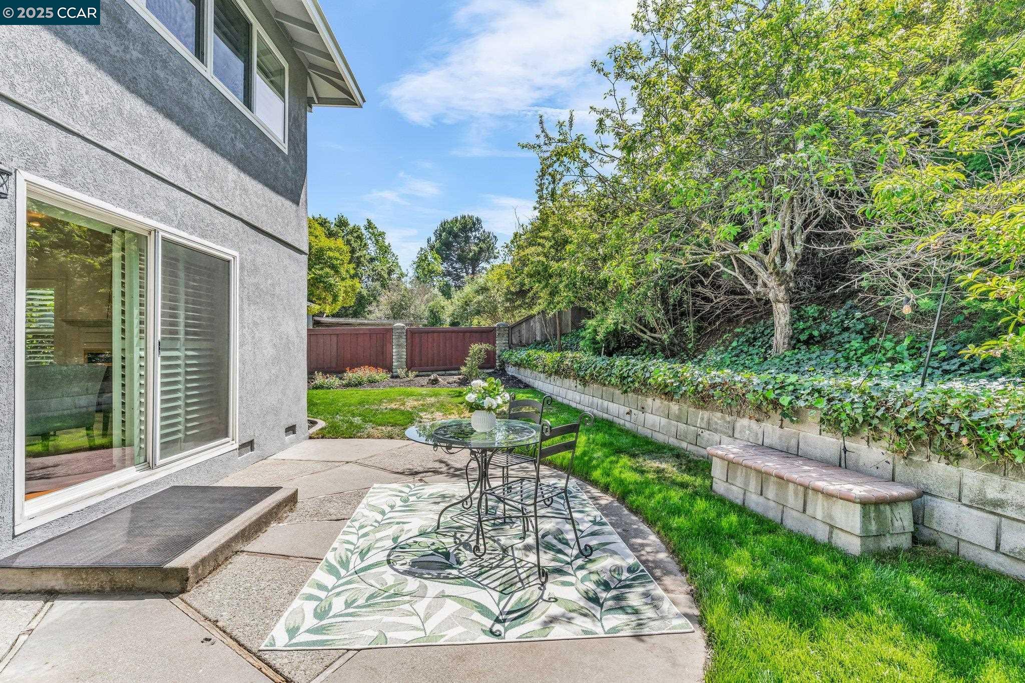 11373 Rampart Dr