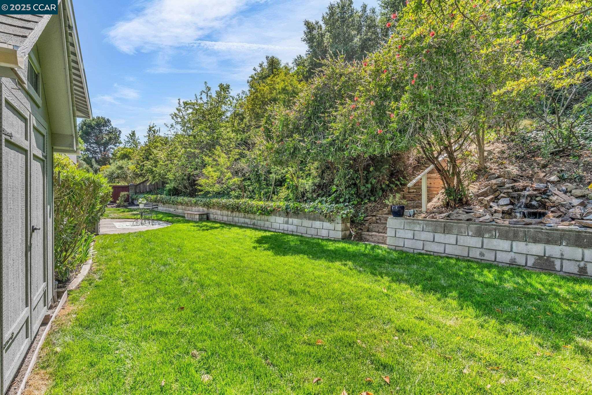 11373 Rampart Dr