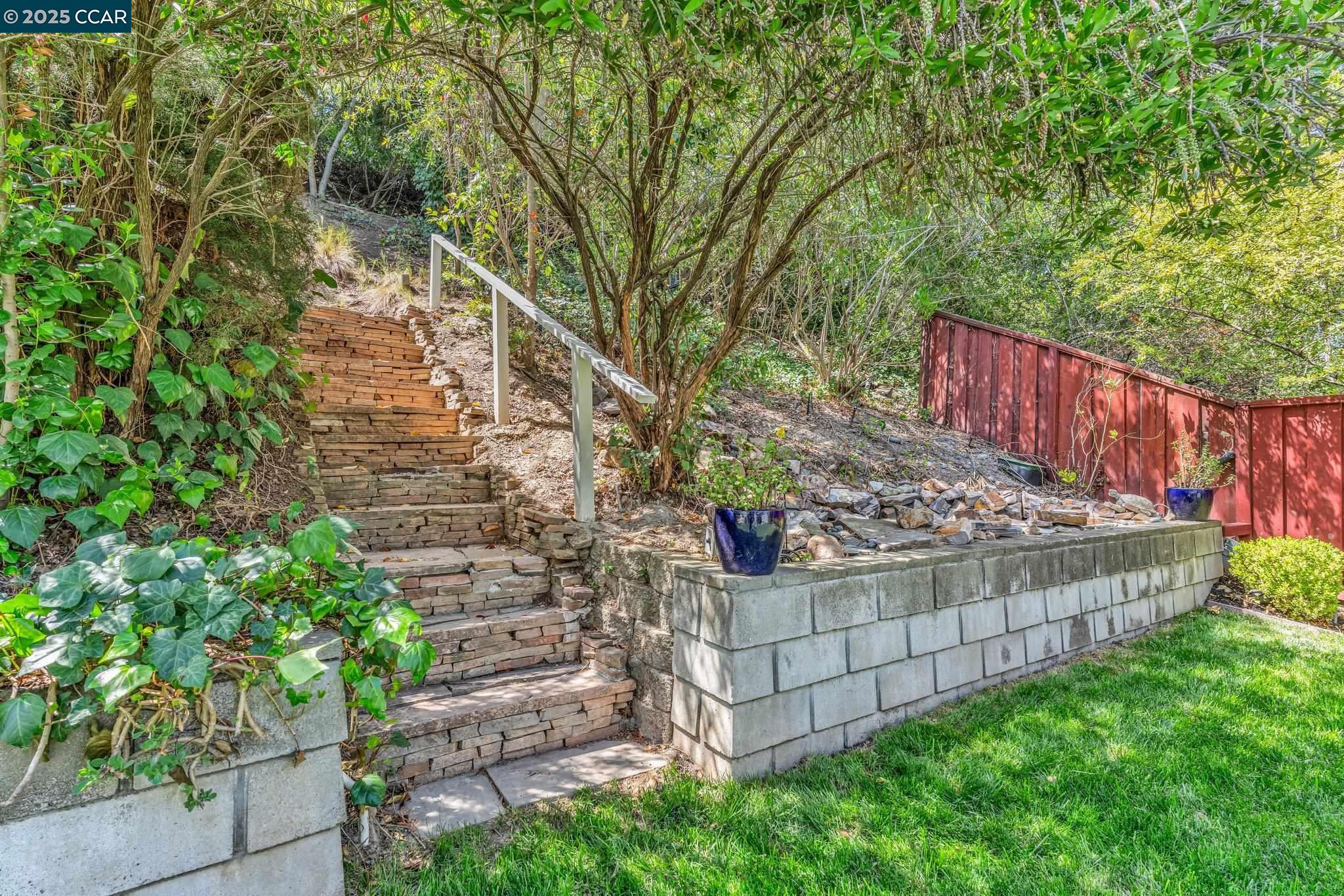 11373 Rampart Dr