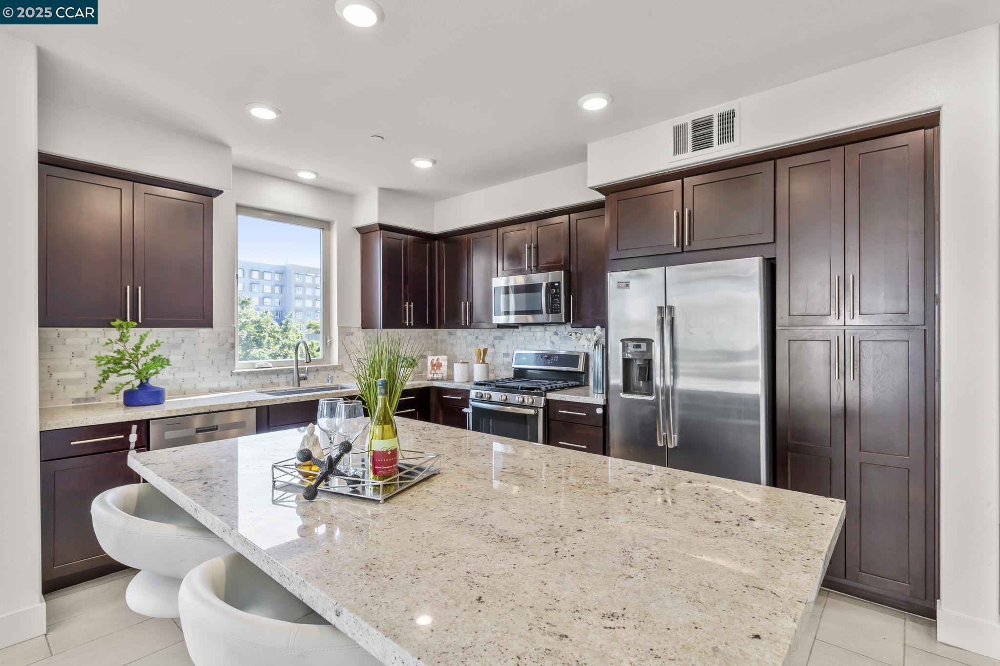 320 Riesling Ave # 23