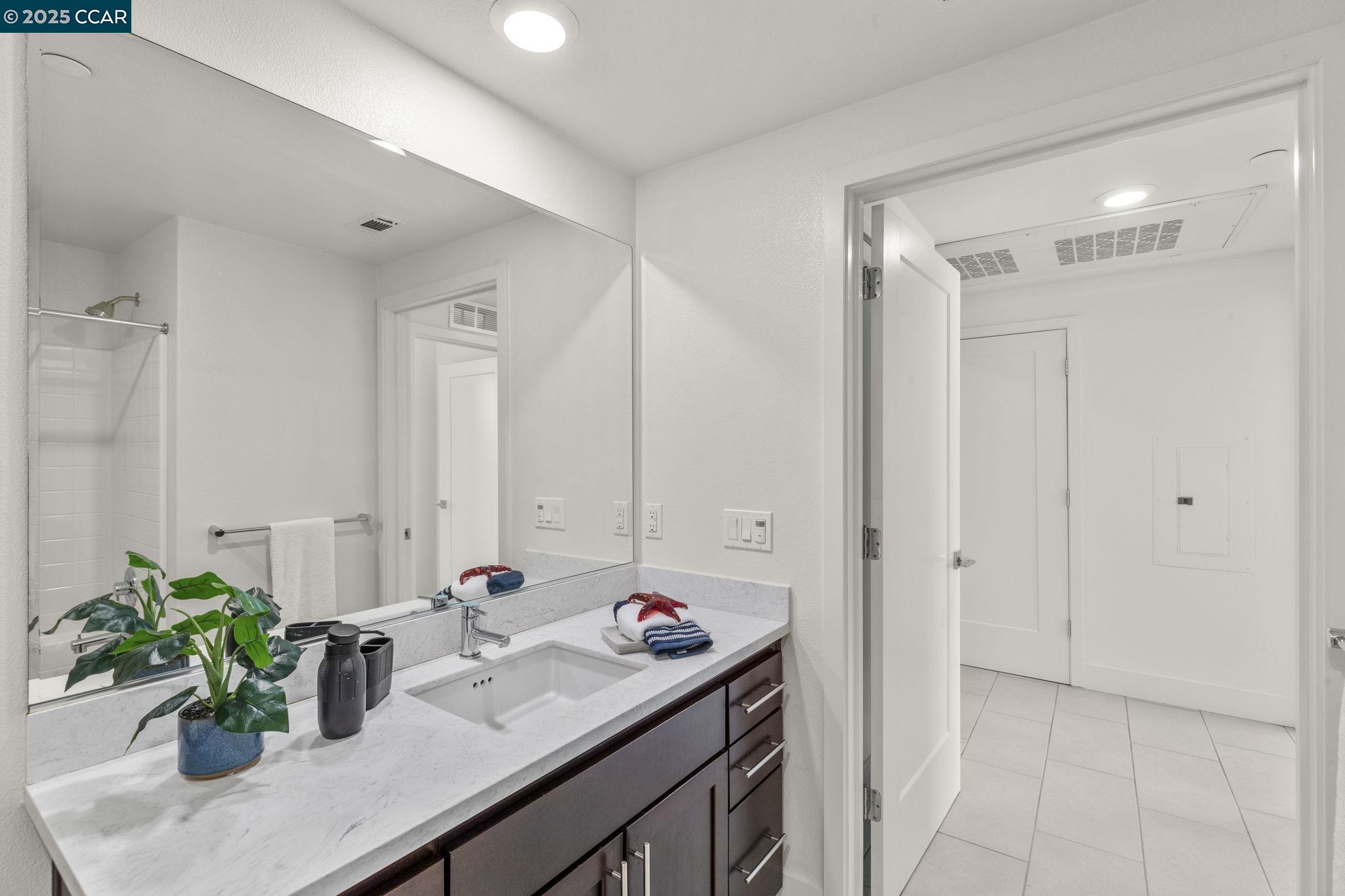 320 Riesling Ave # 23