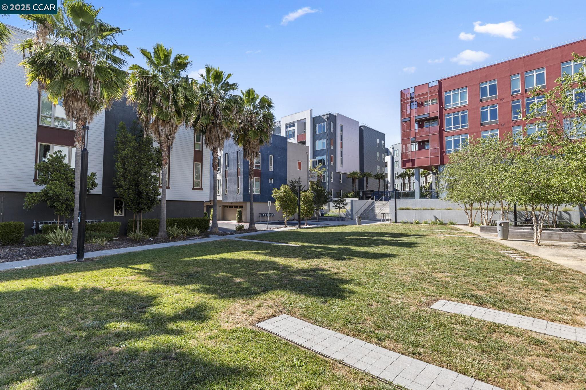 320 Riesling Ave # 23