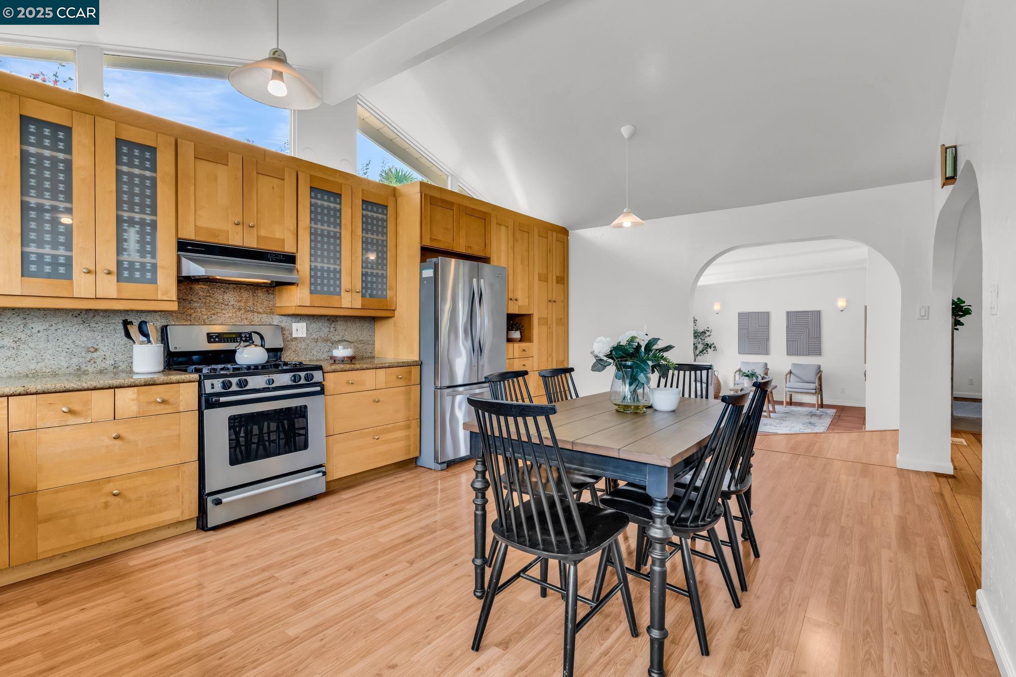 655 Tamarack Dr