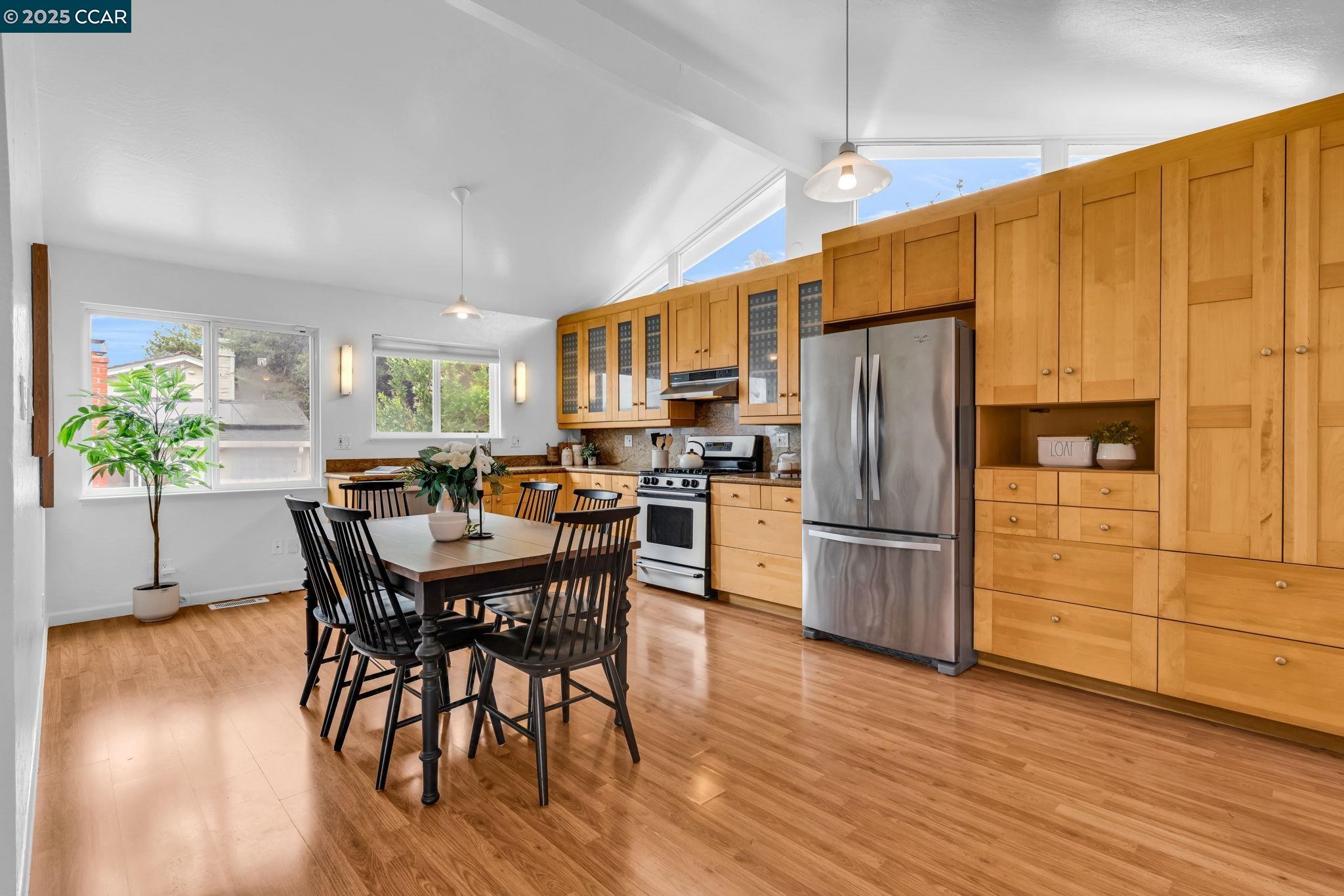 655 Tamarack Dr