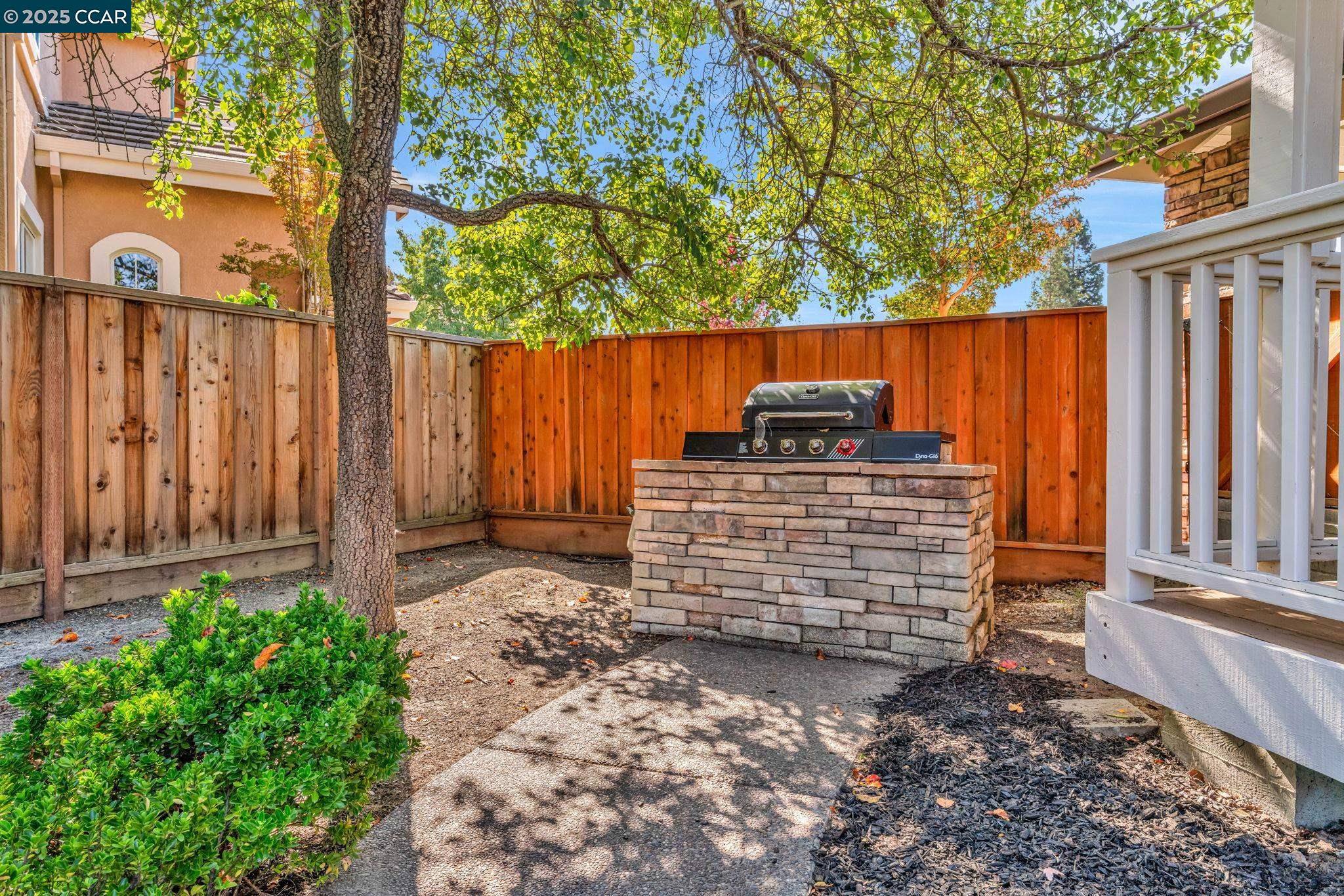 33 Bottlebrush Court, Danville